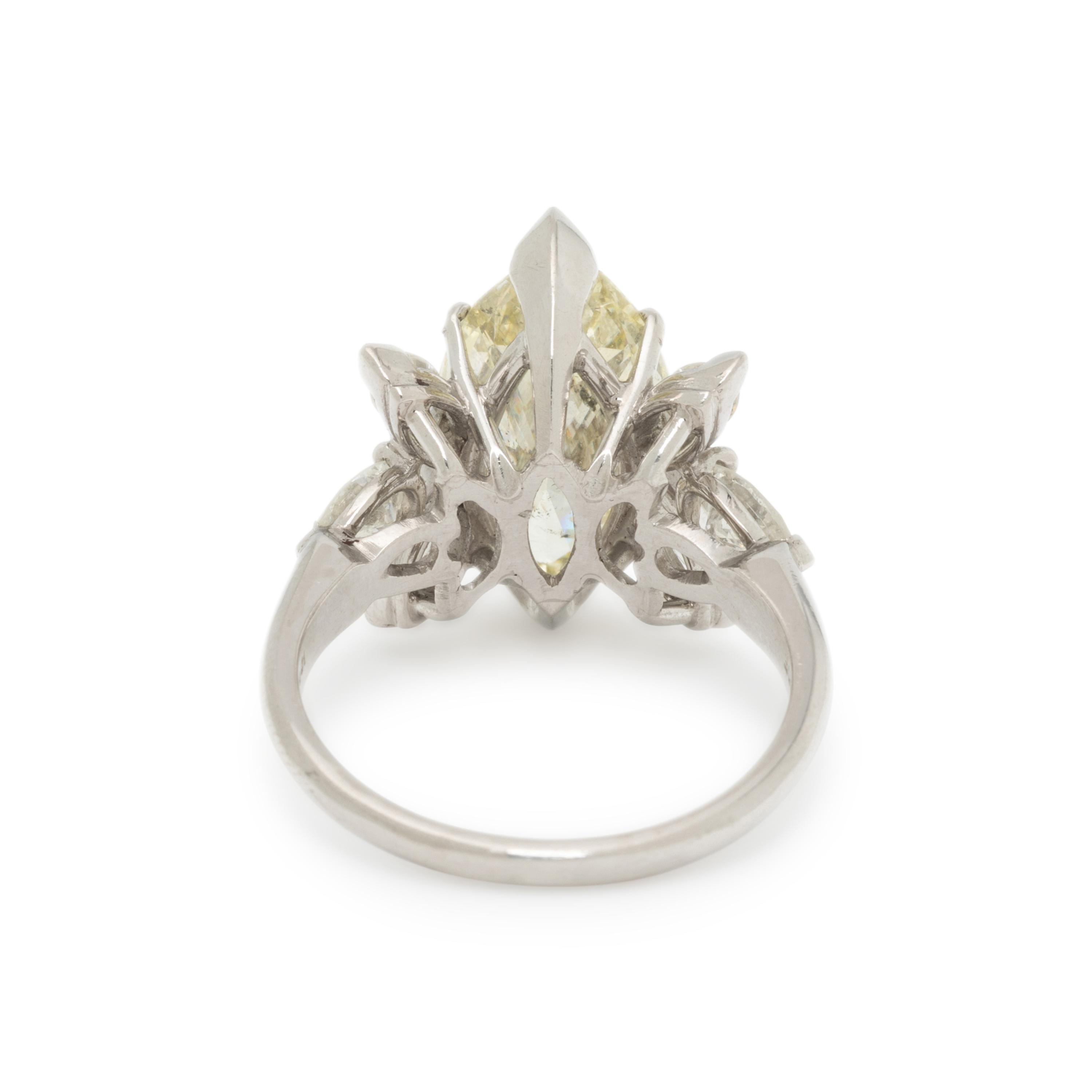 COLORED DIAMOND AND DIAMOND RING