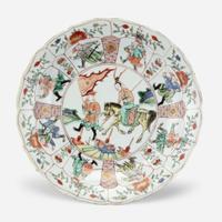 A Chinese famille verte "Mu Guyiying" dish 五彩“穆桂英”瓷盘 circa ? 1700-1725