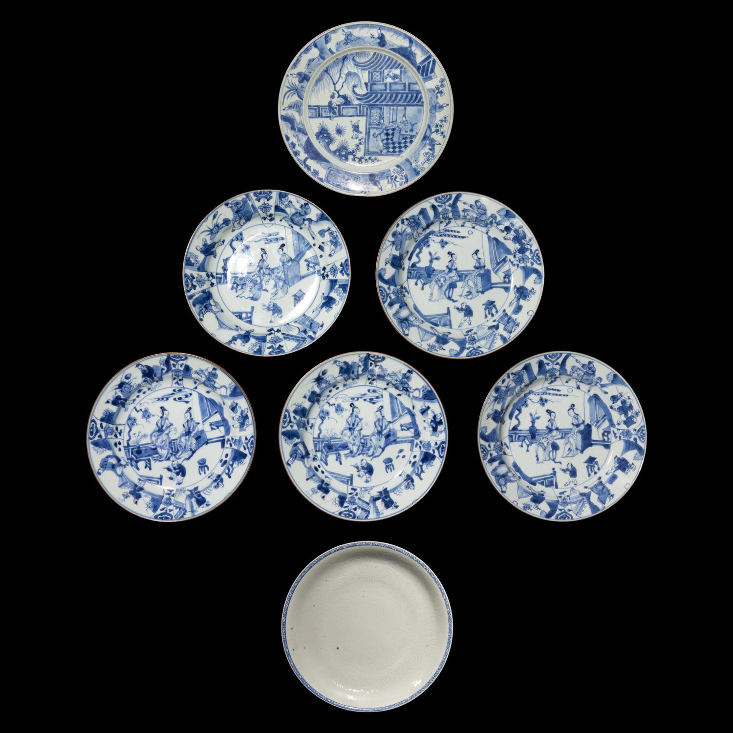 Seven Chinese Porcelain Plates, 18th Century 清中期 賞盤七件