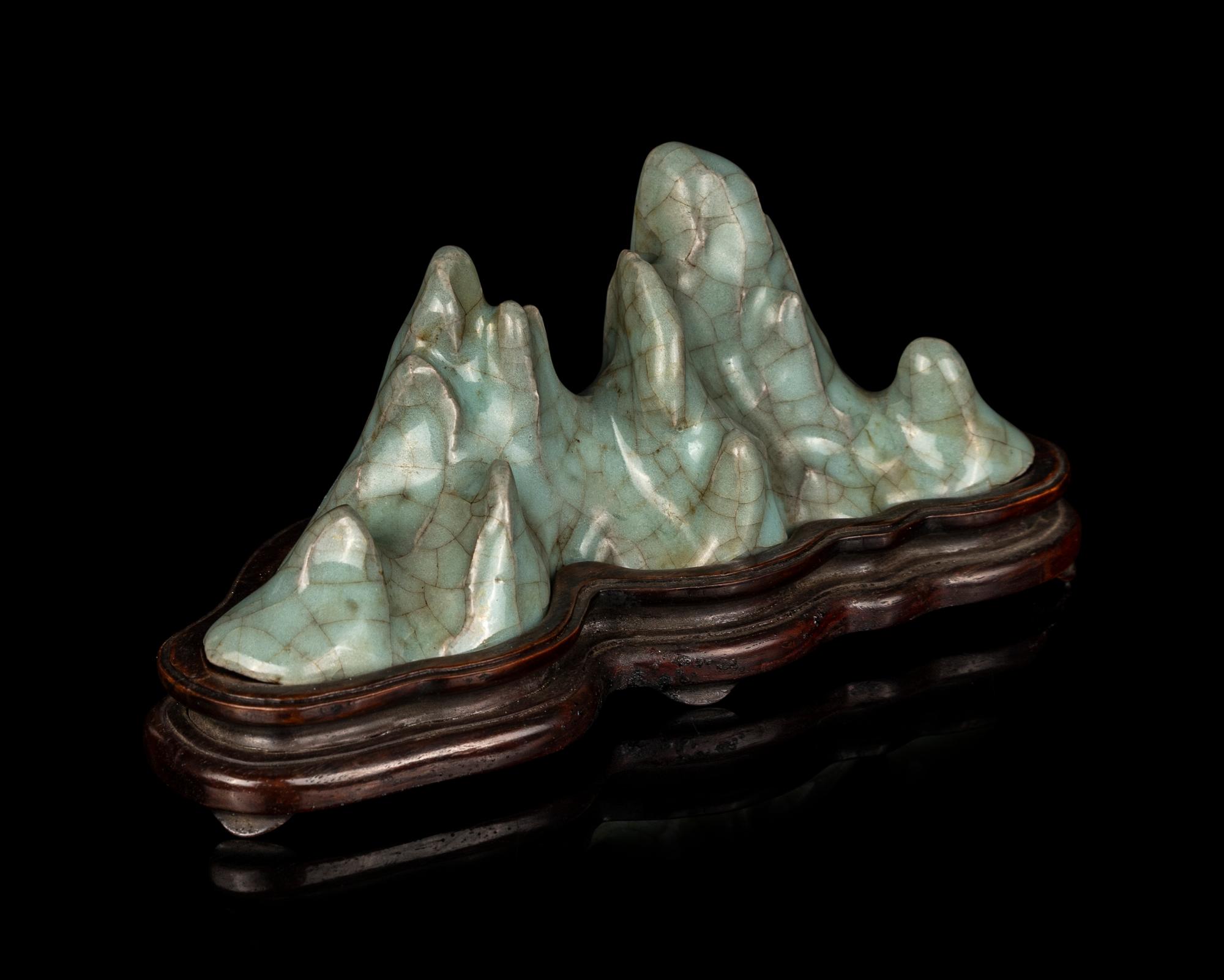 A Chinese Guan-Type Porcelain 'Mountain' Brushrest