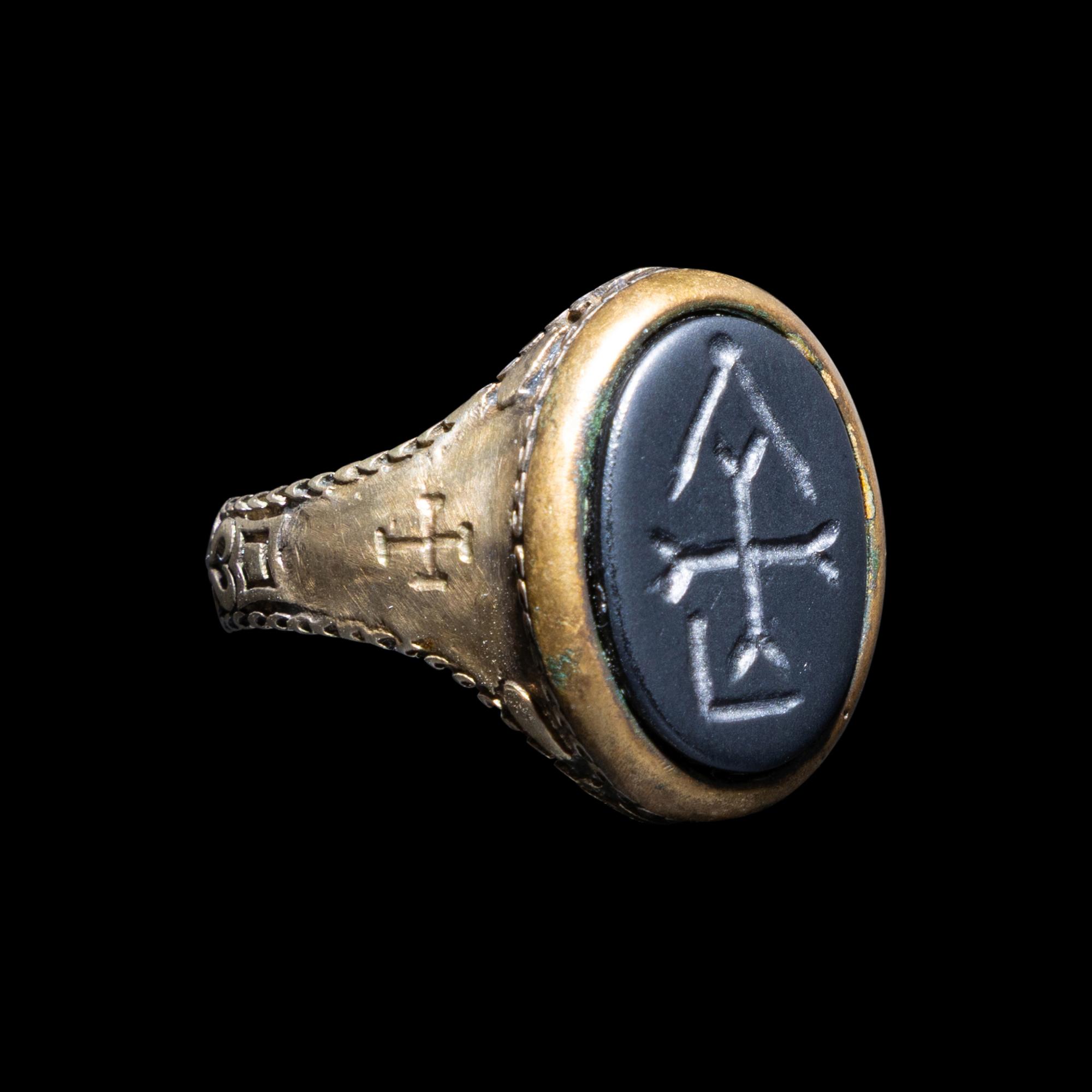 A Sicilian Electrum and Onyx Signet Ring of a Templar Grand Master