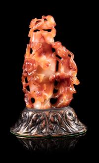 An Agate Covered Vase Height 7 1/2 inches. — LATE 19TH/EARLY 20TH CENTURY