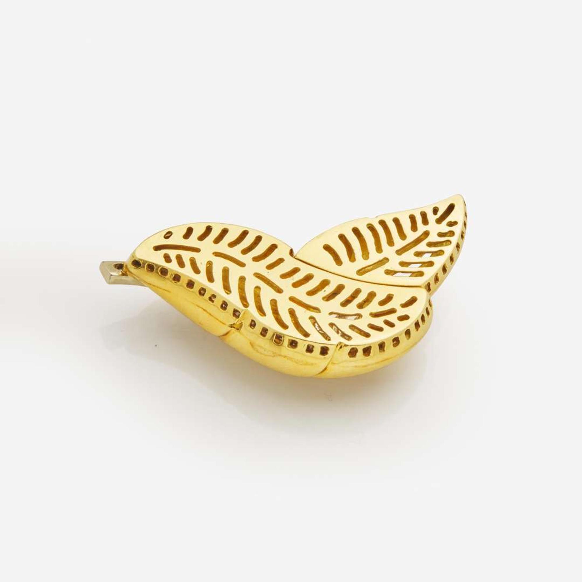 An 18K Yellow Gold and Diamond Clasp