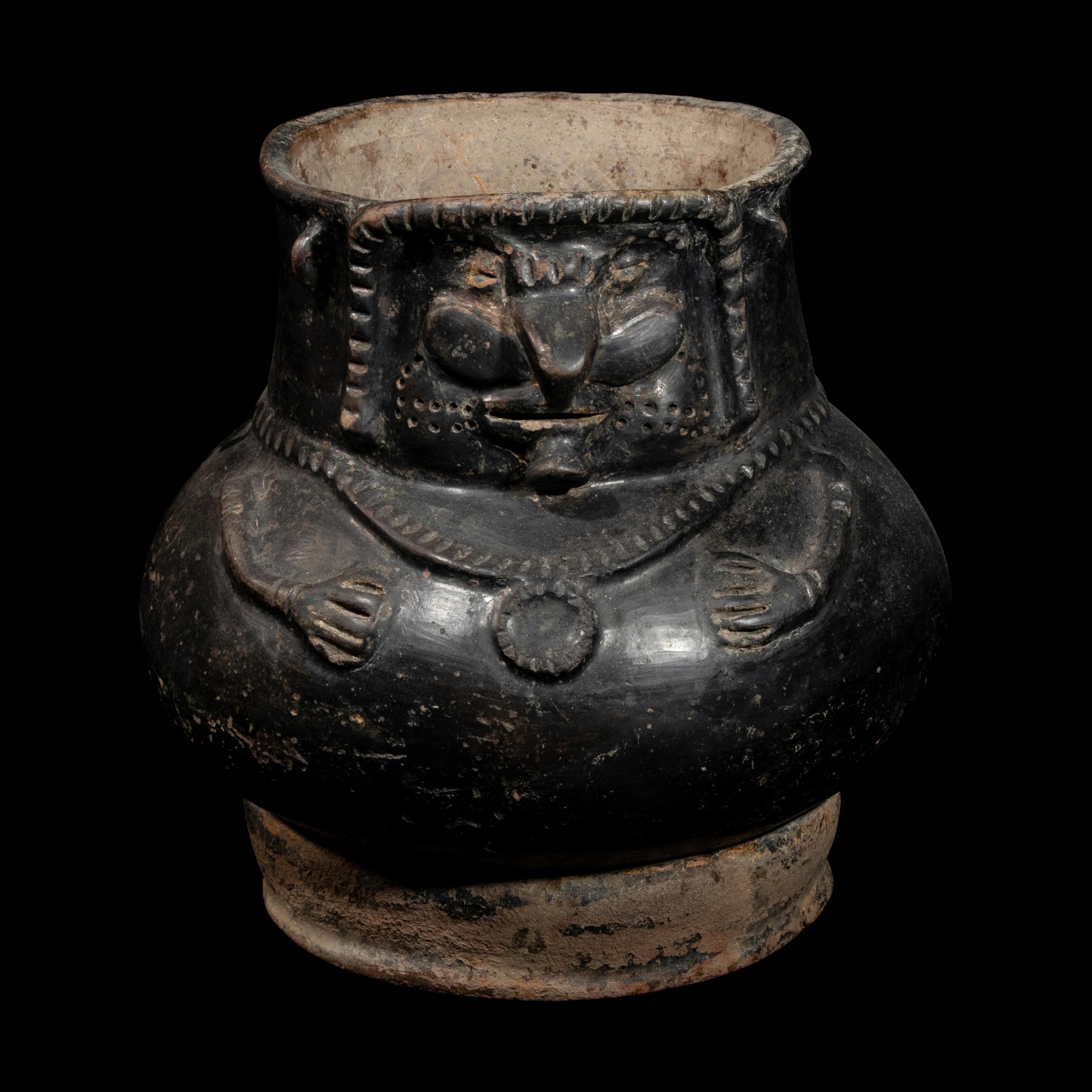 A Tairona Blackware Effigy Vessel