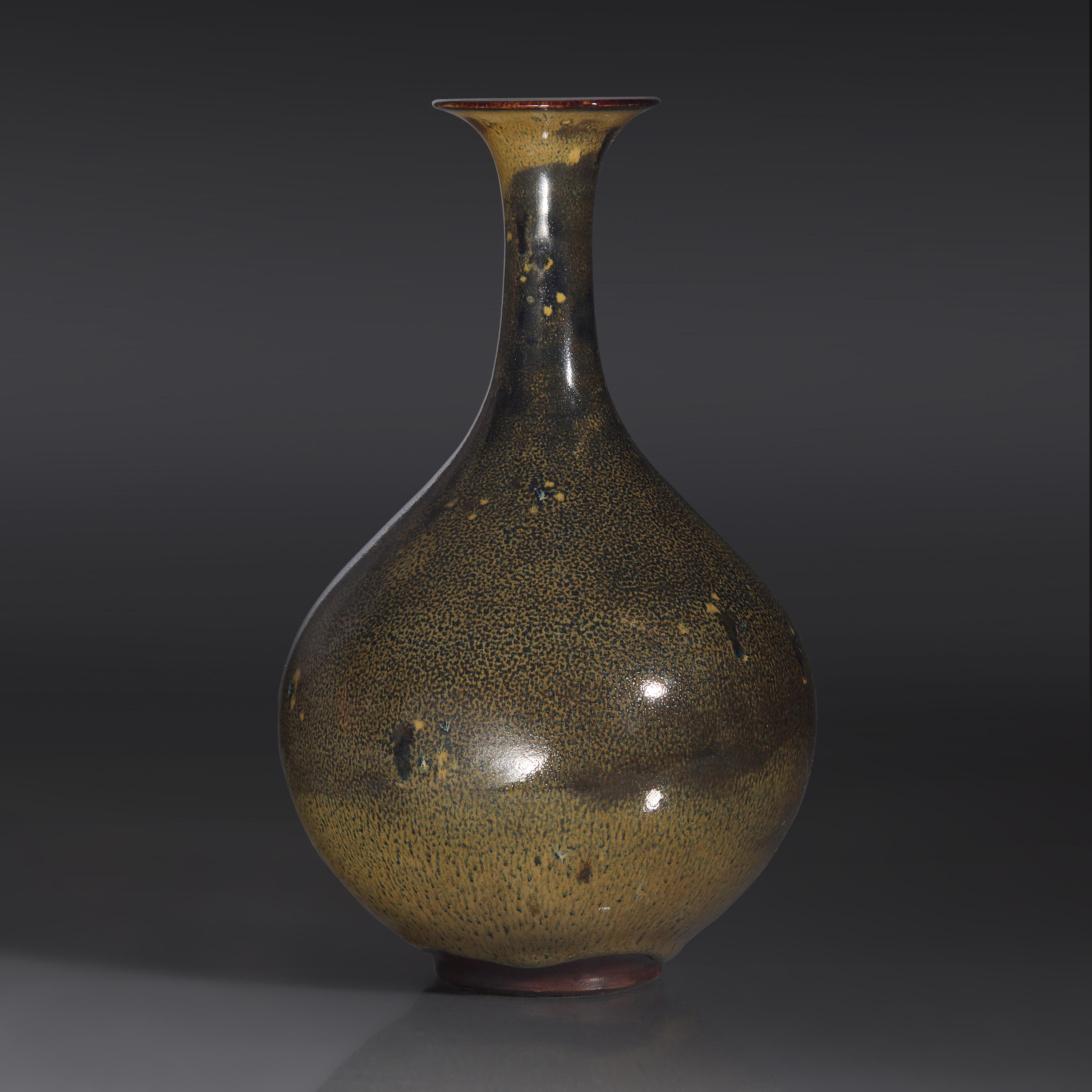 A Japanese 'Dragon' Vase, Makuzu Kozan, Meiji Period — 日本明治時期 宮川香山製龍紋賞瓶