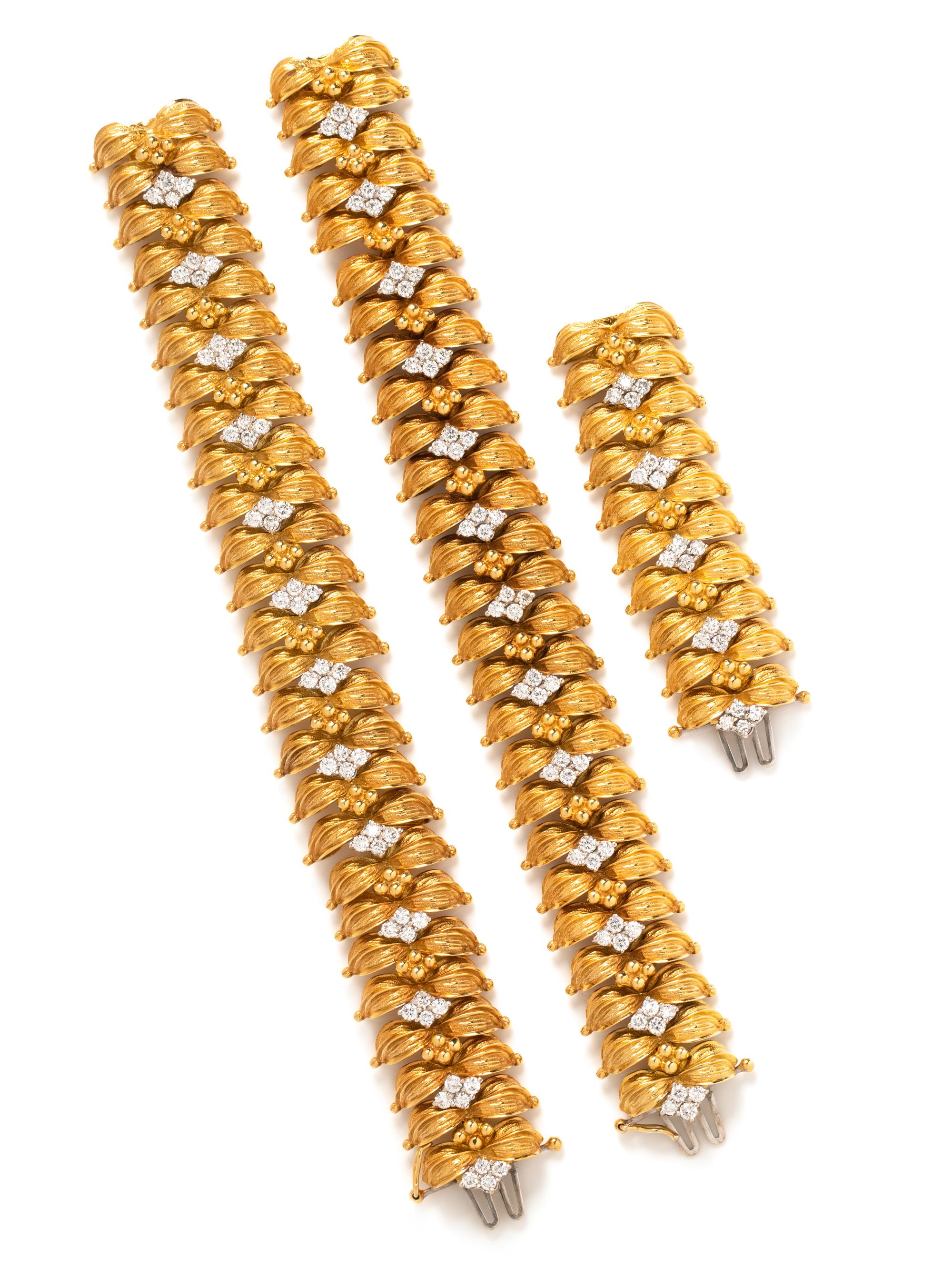 CONVERTIBLE YELLOW GOLD AND DIAMOND NECKLACE