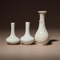 Three Small Chinese White Glazed Porcelain Bottle Vases, Qing Dynasty — 清 白瓷瓶三件