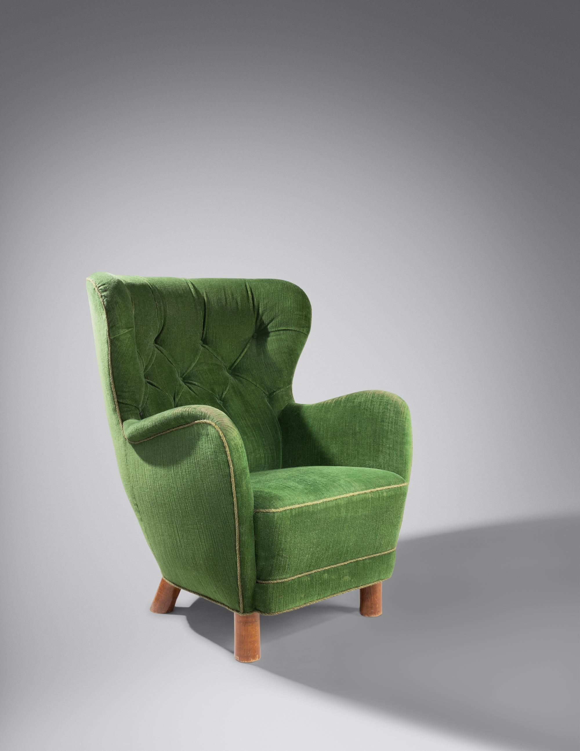 Wingback Lounge Chair