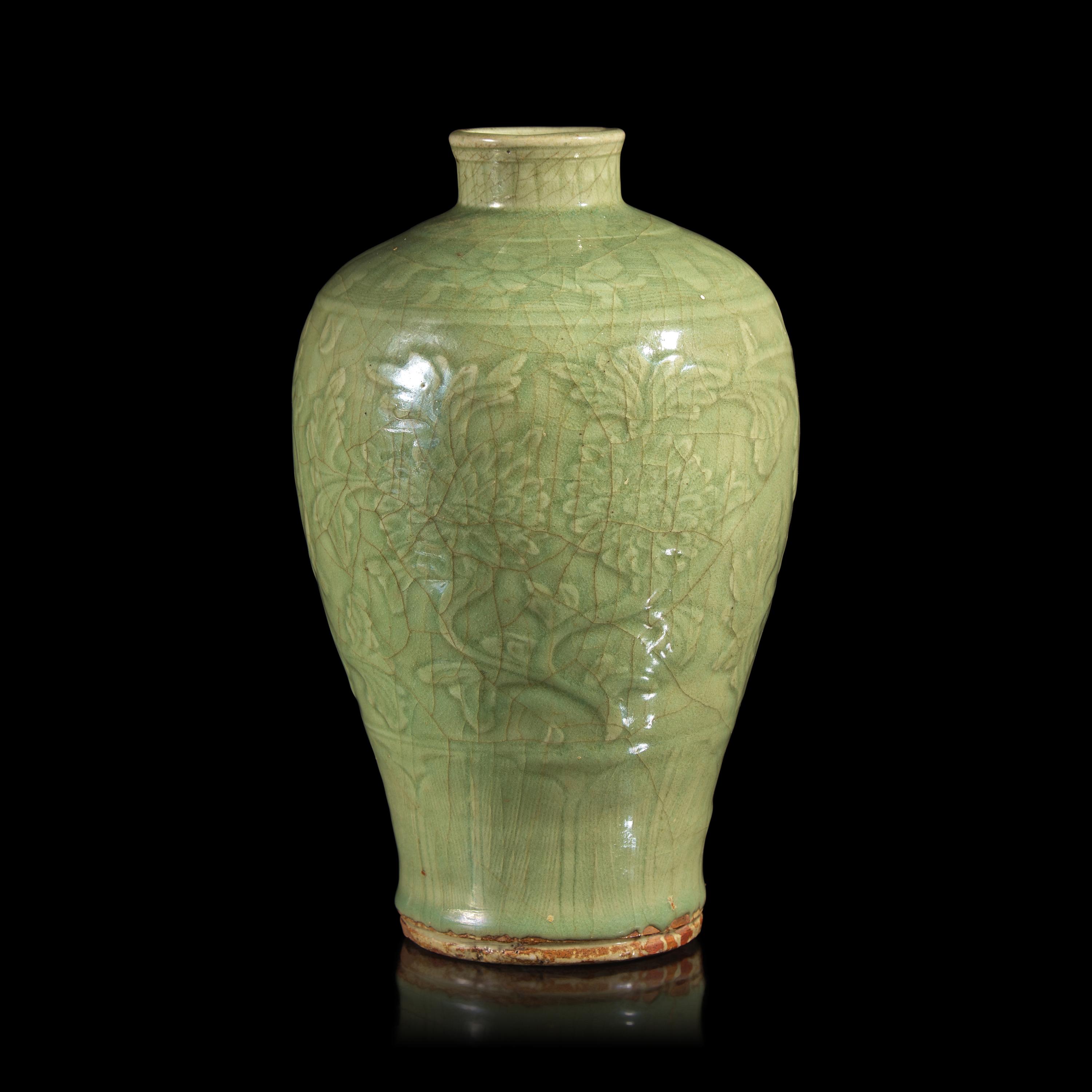 A Chinese Carved and Crackled Glazed Longquan Celadon Vase, Meiping, Ming Dynasty, 16th Century — 明晚期 龍泉青釉拱花花卉紋梅瓶