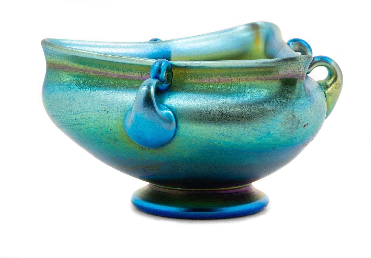 Tiffany Studios, America, Early 20th Century, Handeled Bowl