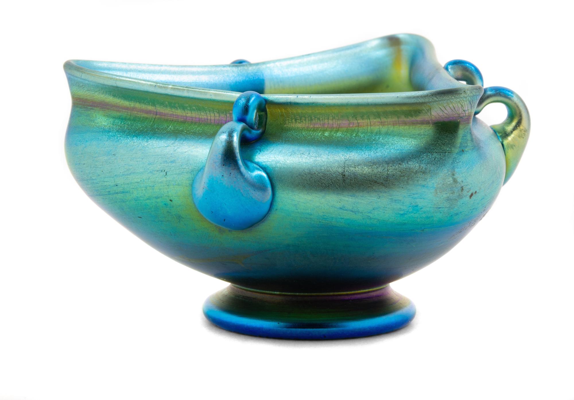 Tiffany Studios, America, Early 20th Century, Handeled Bowl