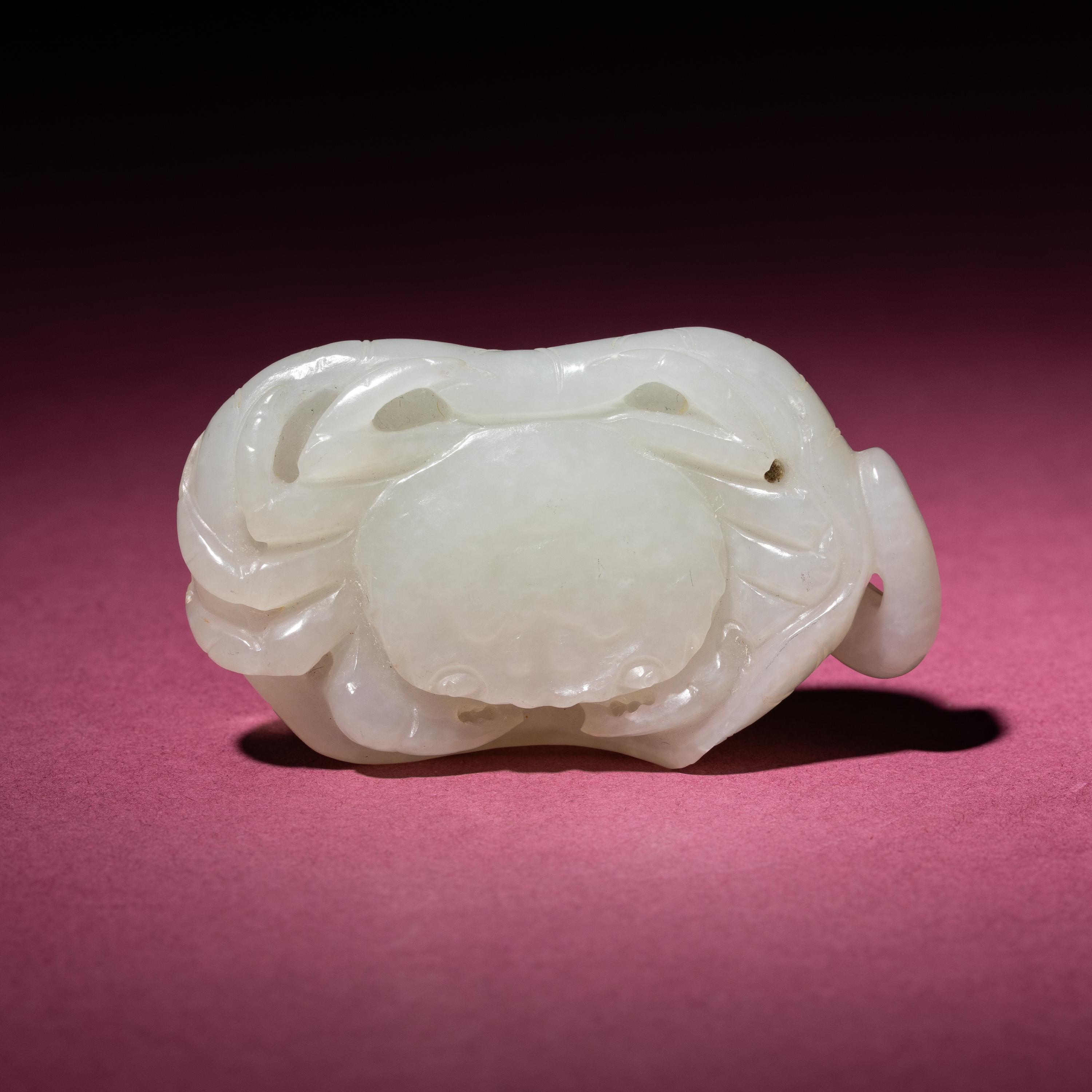 A Chinese White Jade Carving of a Crab on Lotus Leaf, 18th/19th Century — 清中期 白玉蓮葉螃蟹把件