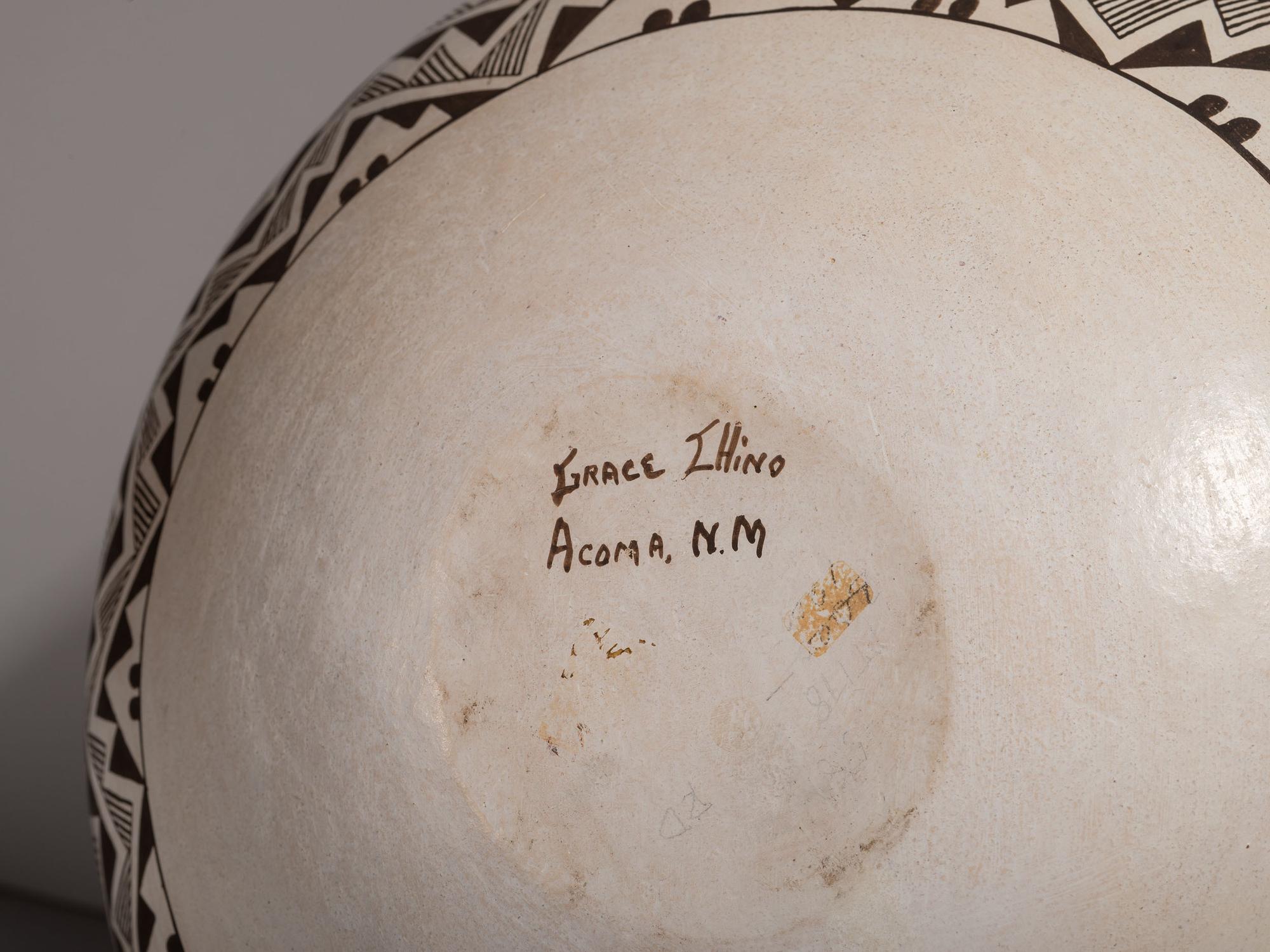 Fine Line Pottery Jar, Anasazi Revival
