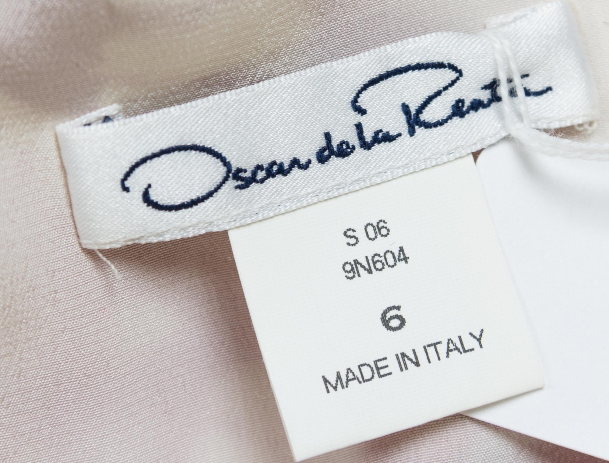 An Oscar de la Renta Red and White Cotton Dress, Size: 6.