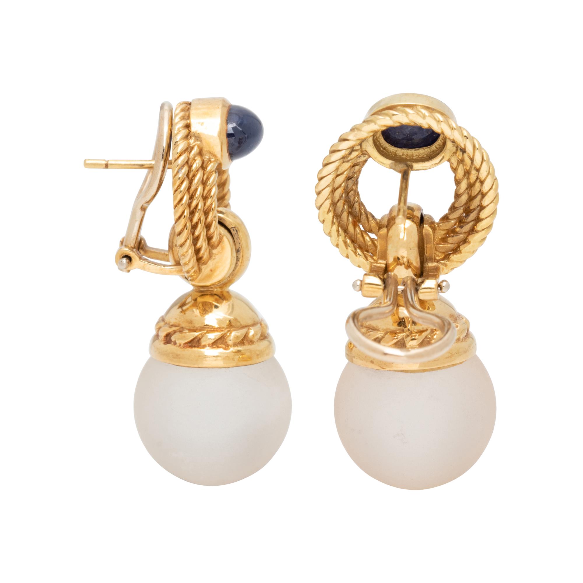 YELLOW GOLD, SAPPHIRE AND GLASS EARCLIPS