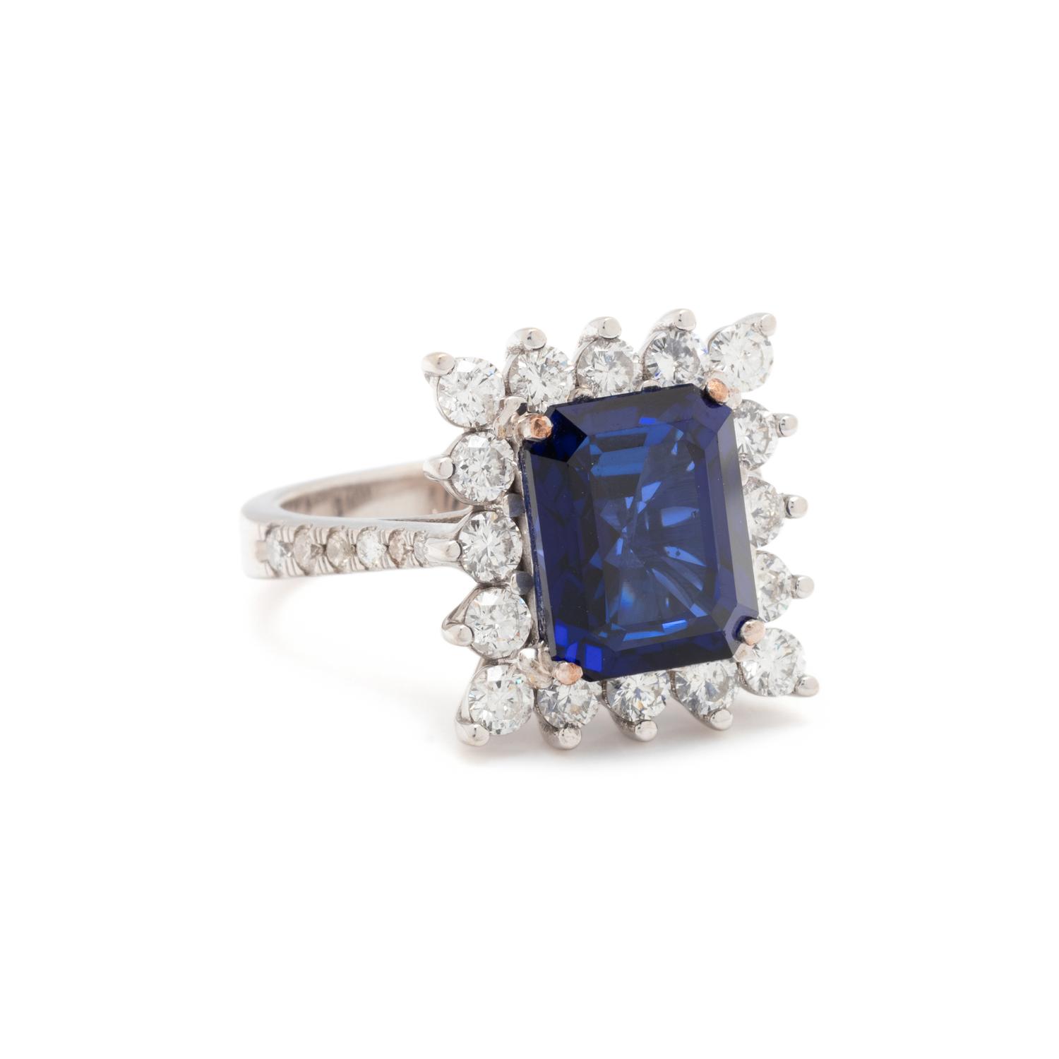 SAPPHIRE AND DIAMOND RING