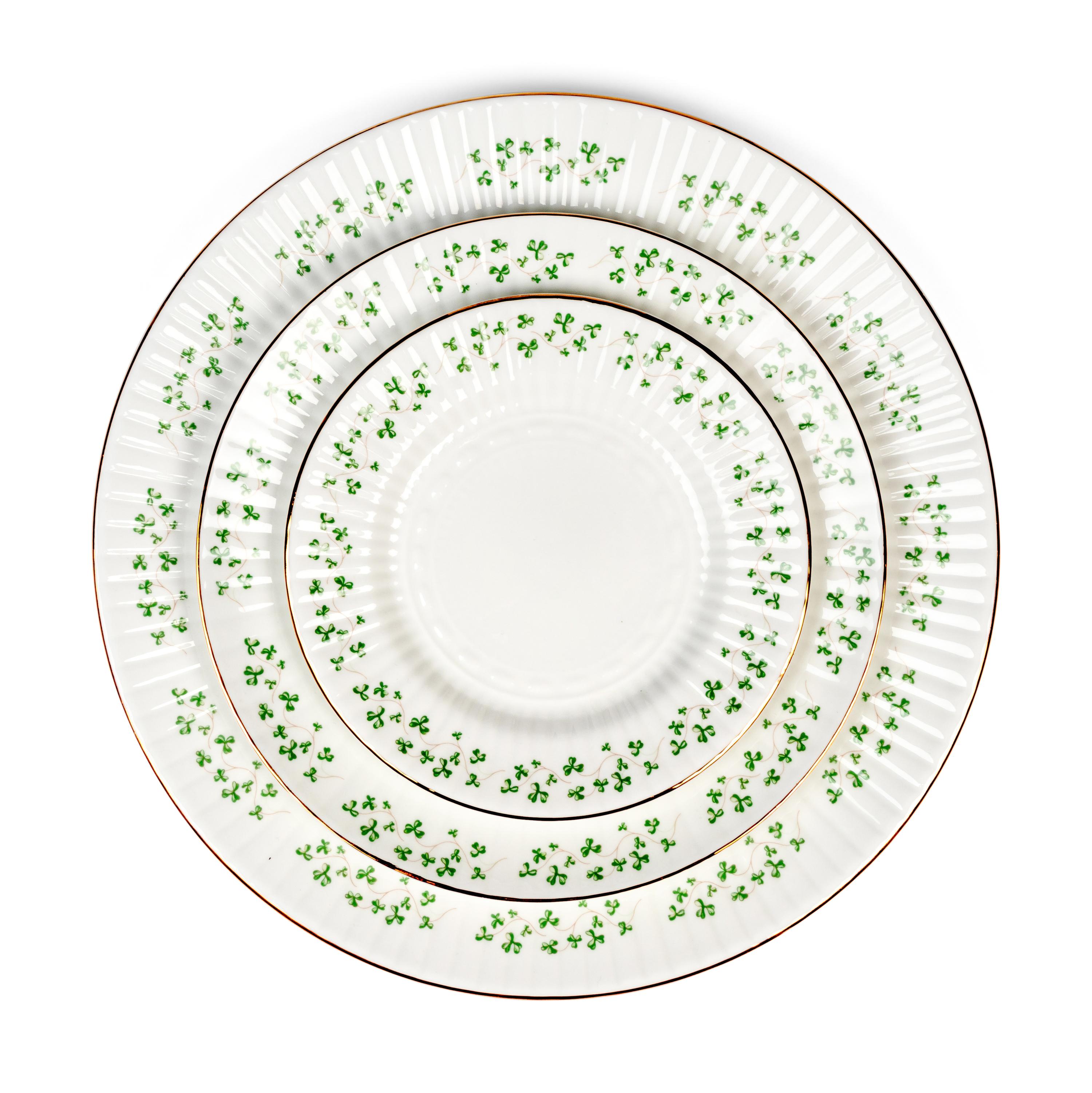 A Royal Tara Trellis Shamrock Porcelain Dinner Service