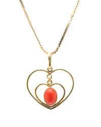 A 14 Karat Yellow Gold and Coral Heart Motif Necklace, 2.50 dwts.