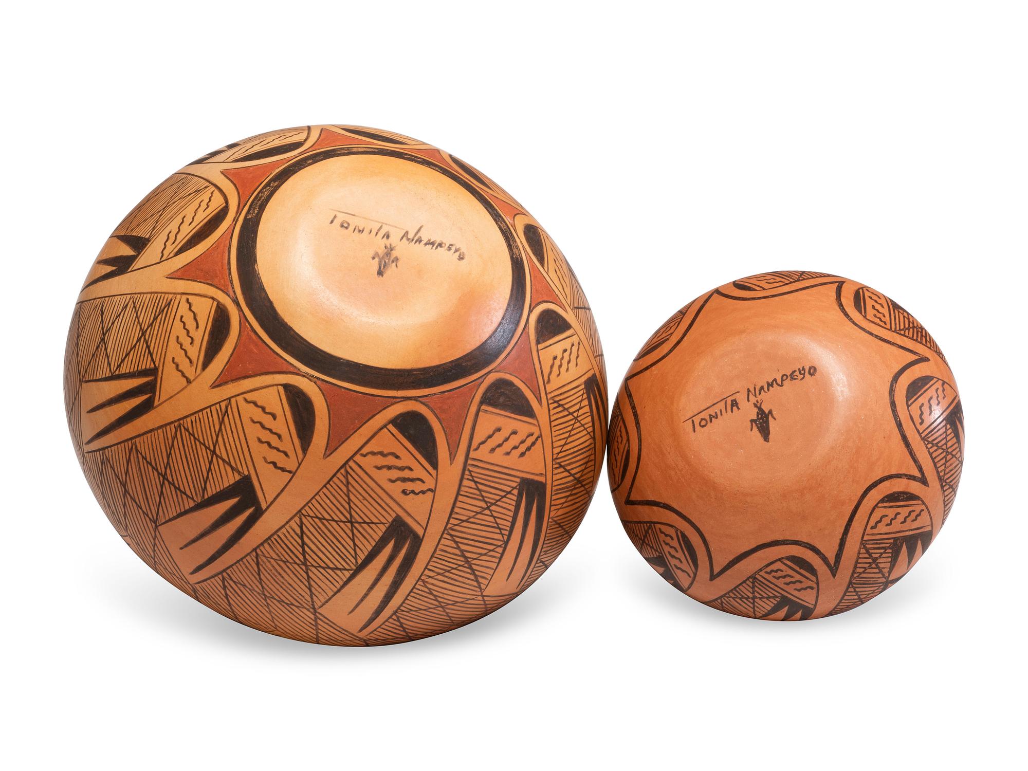 Pottery Jars, with Migration Pattern