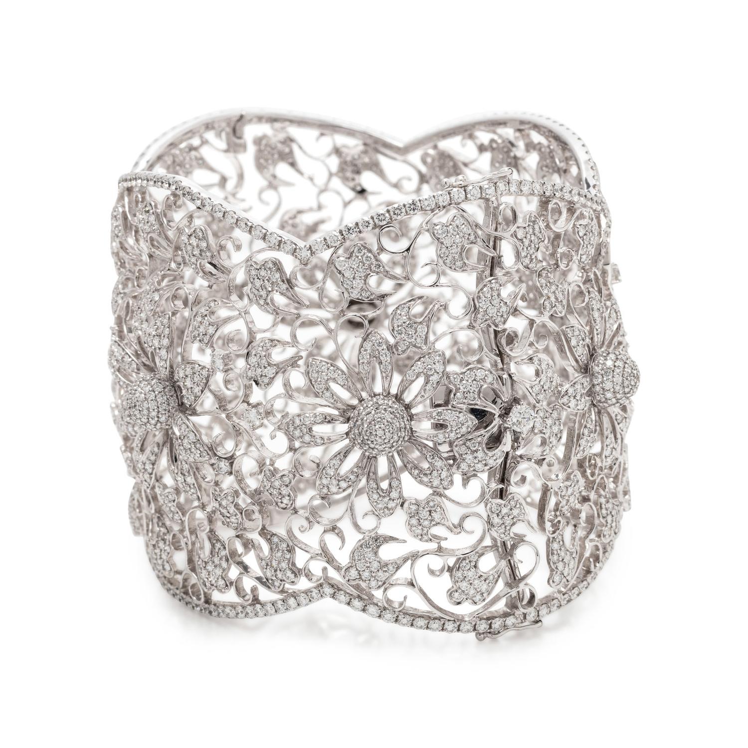 DIAMOND BANGLE BRACELET