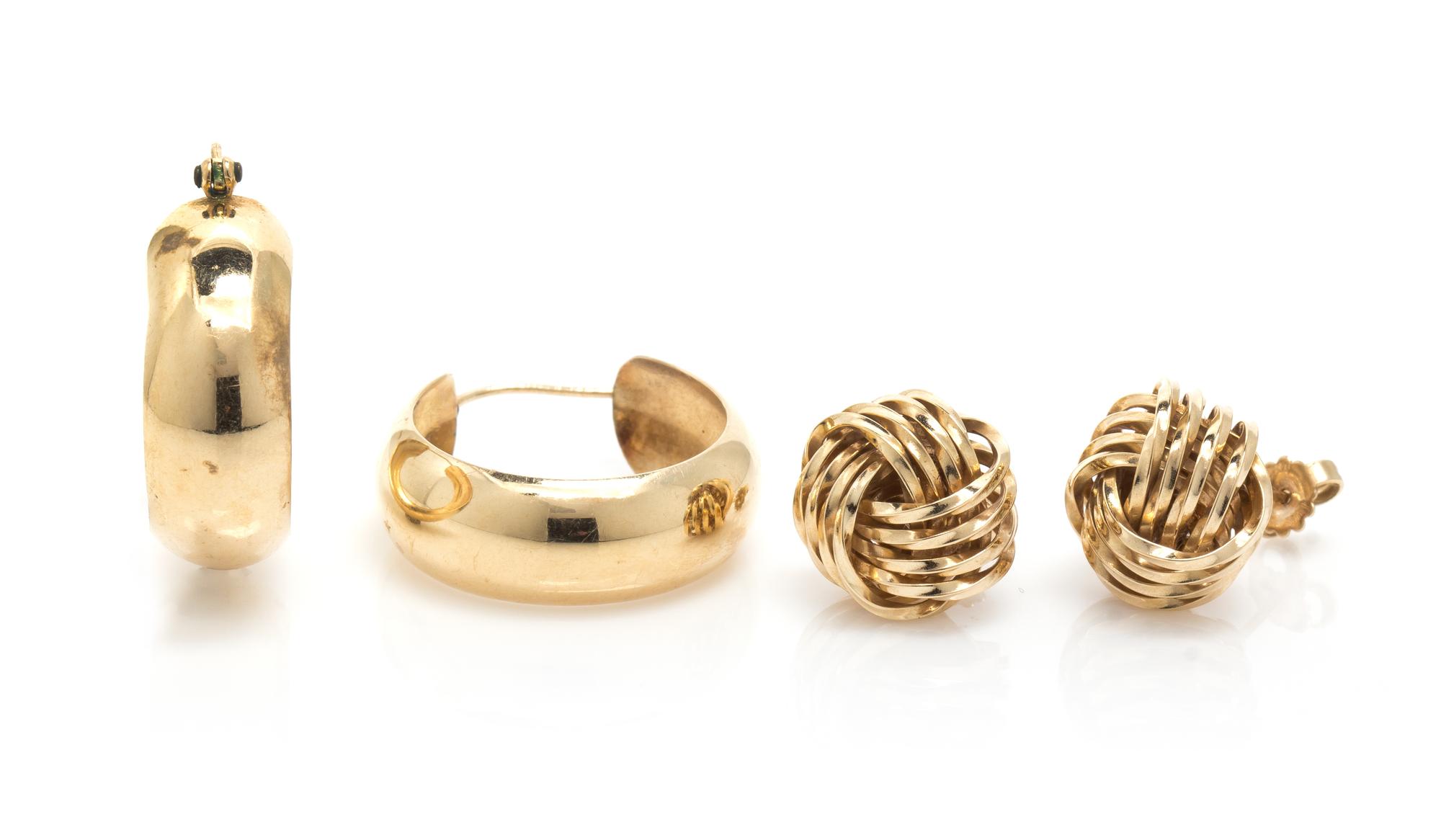 A Collection of 14 Karat Yellow Gold Earrings, 5.70 dwts.