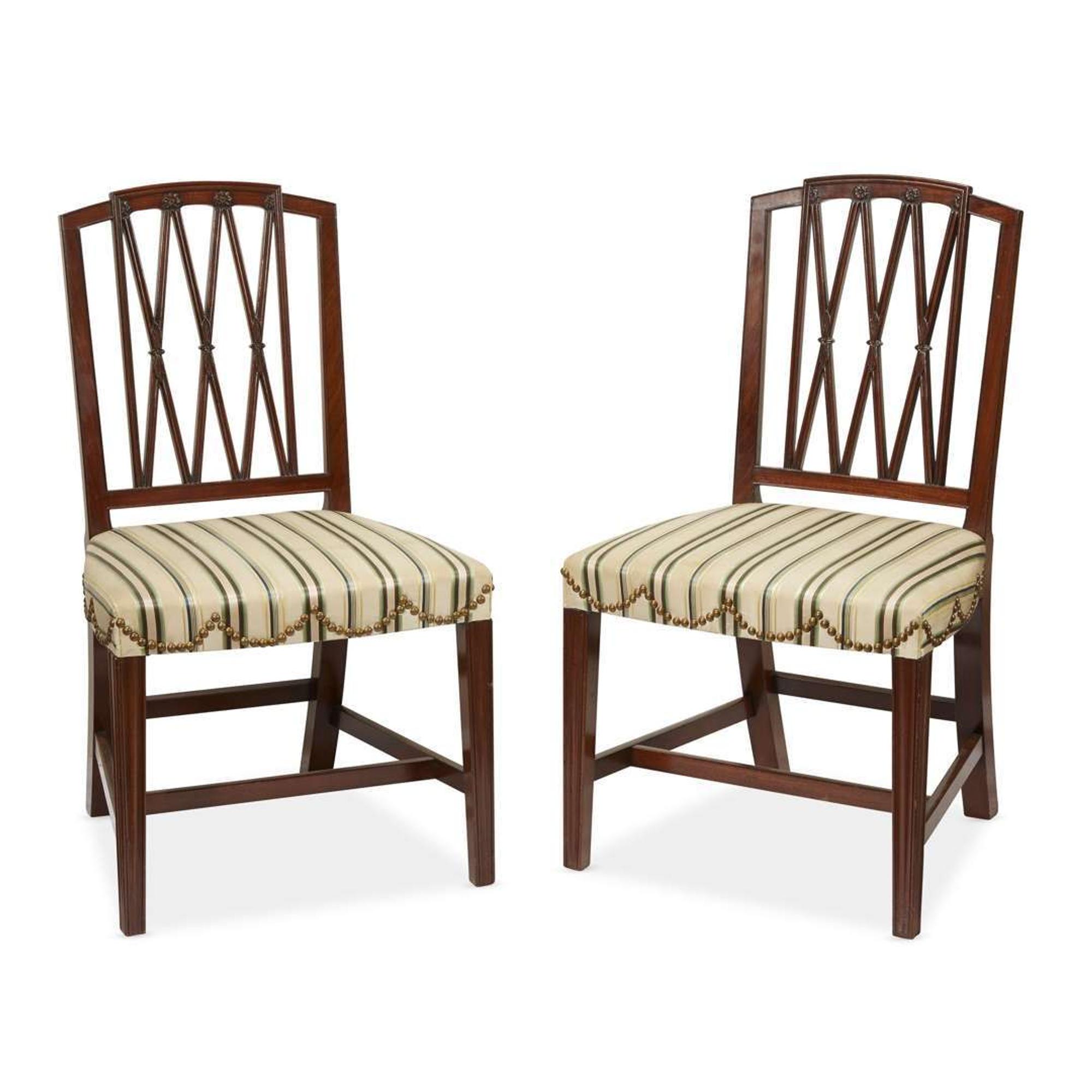 Pair of Federal-style carved mahogany side chairs Maryland, late 19th/early 20th century