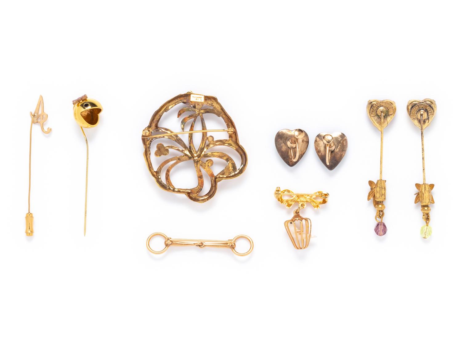 SEVEN PIECES OF JEWELRY