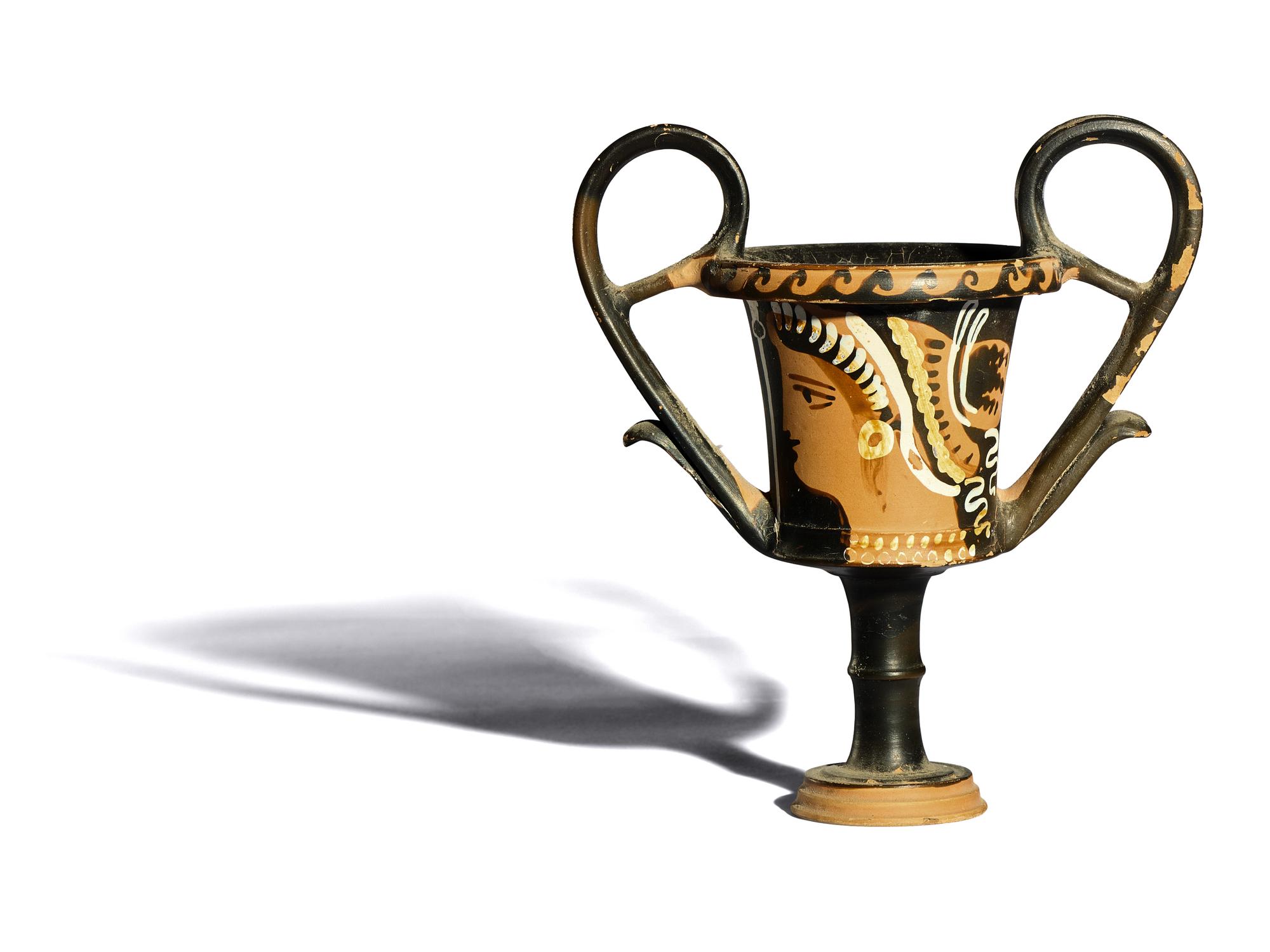 An Apulian Red-Figured Kantharos