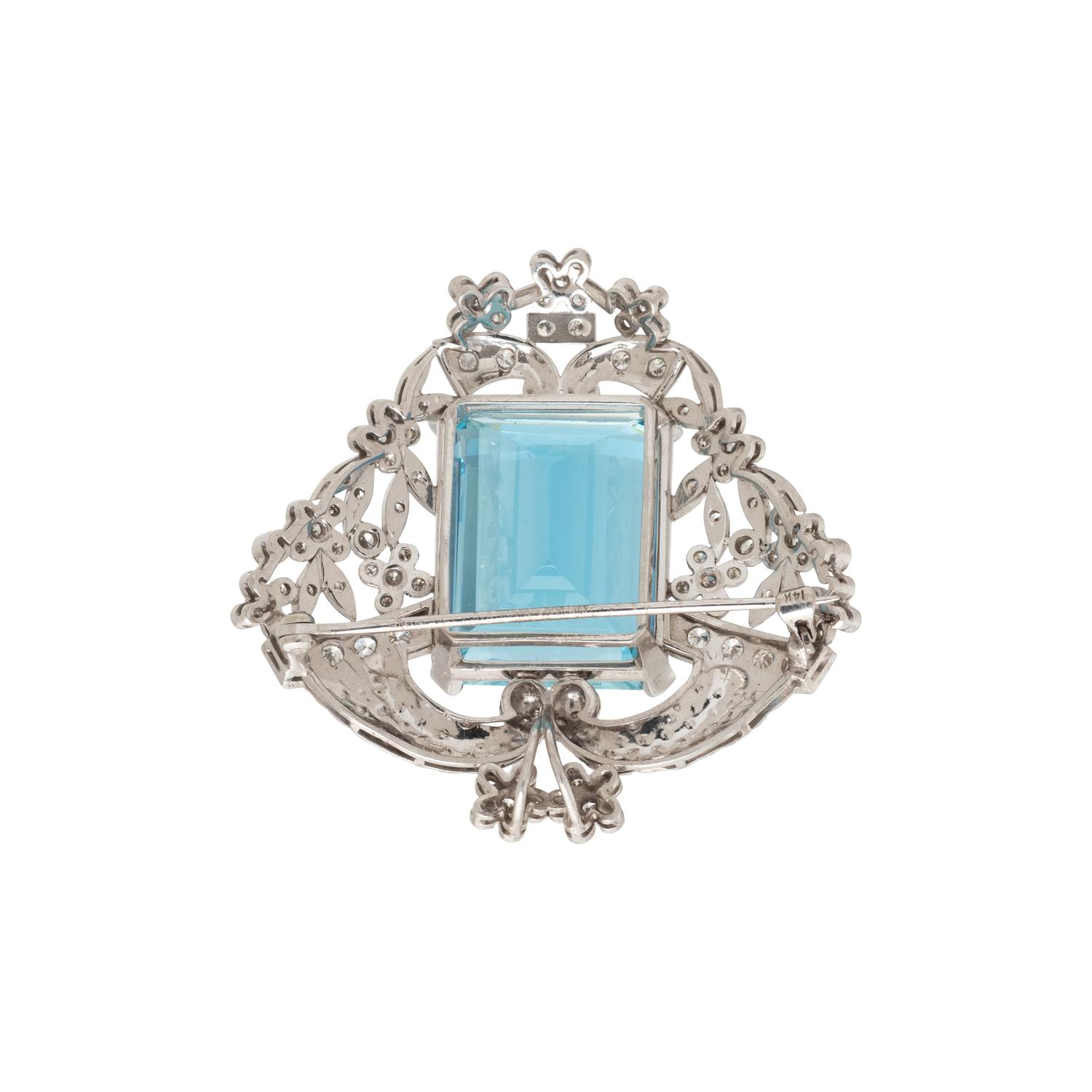 AQUAMARINE AND DIAMOND BROOCH