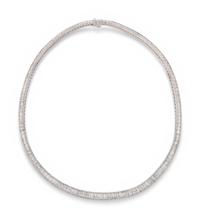 PLATINUM AND DIAMOND RIVIÈRE NECKLACE