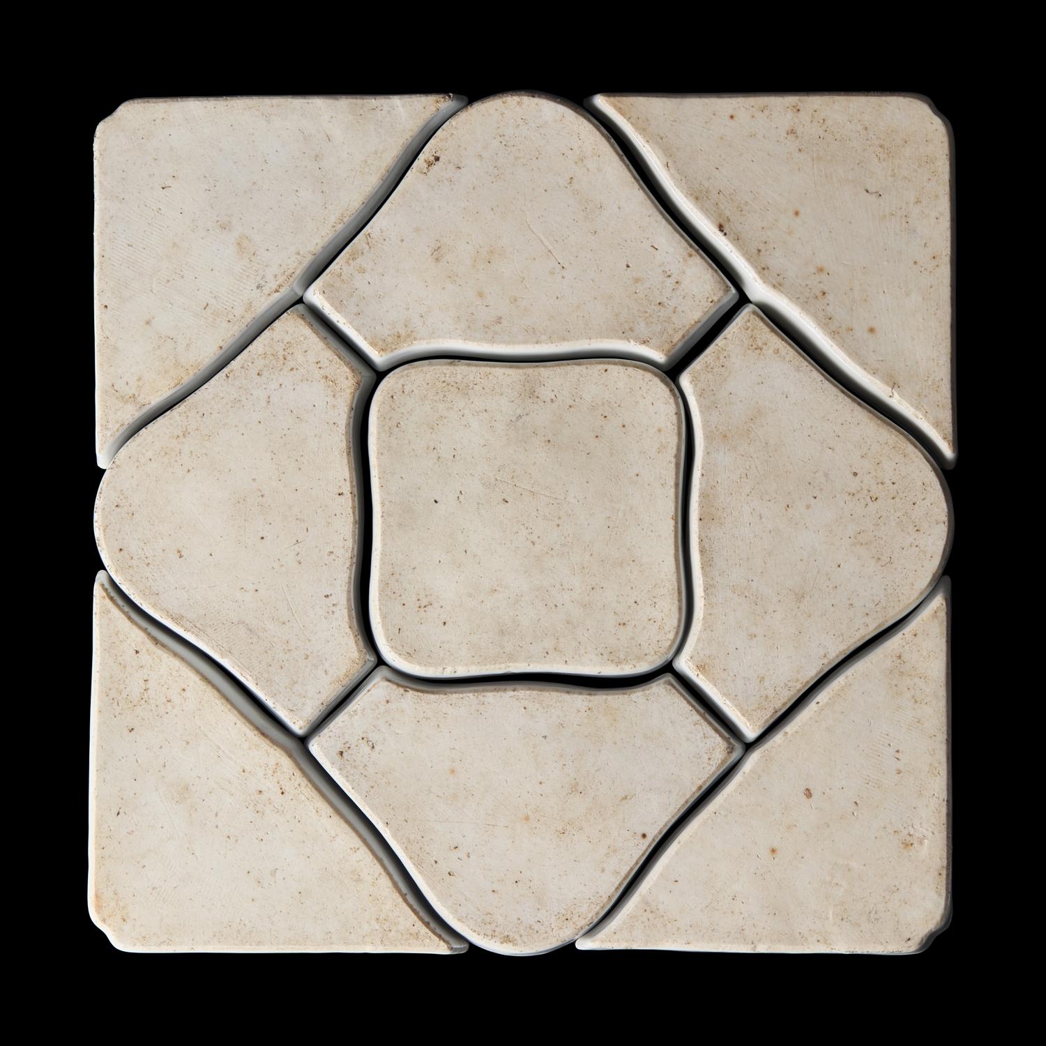 A Chinese Famille Rose Sweetmeat Set, the Porcelain Mid to late 19th Century 清晚期 粉彩人物攢盤