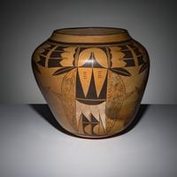 Rachel Sahmie Nampeyo (Hopi-Tewa, 1956-2022) — Monumental Polychrome Pottery Jar