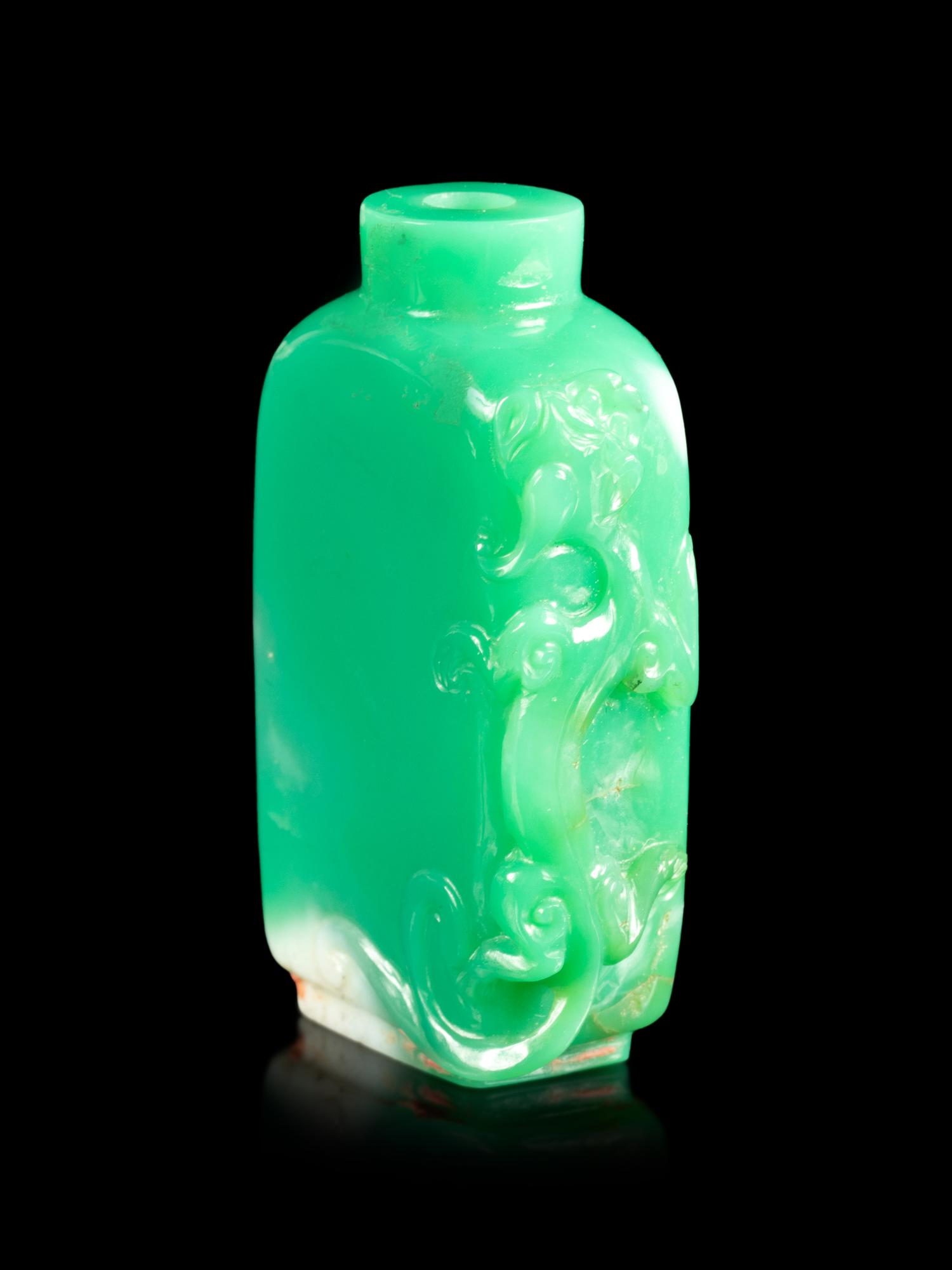 A Chinese Green Glass 'Chilong' Snuff Bottle