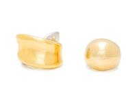 COLLECTION OF GOLD RINGS