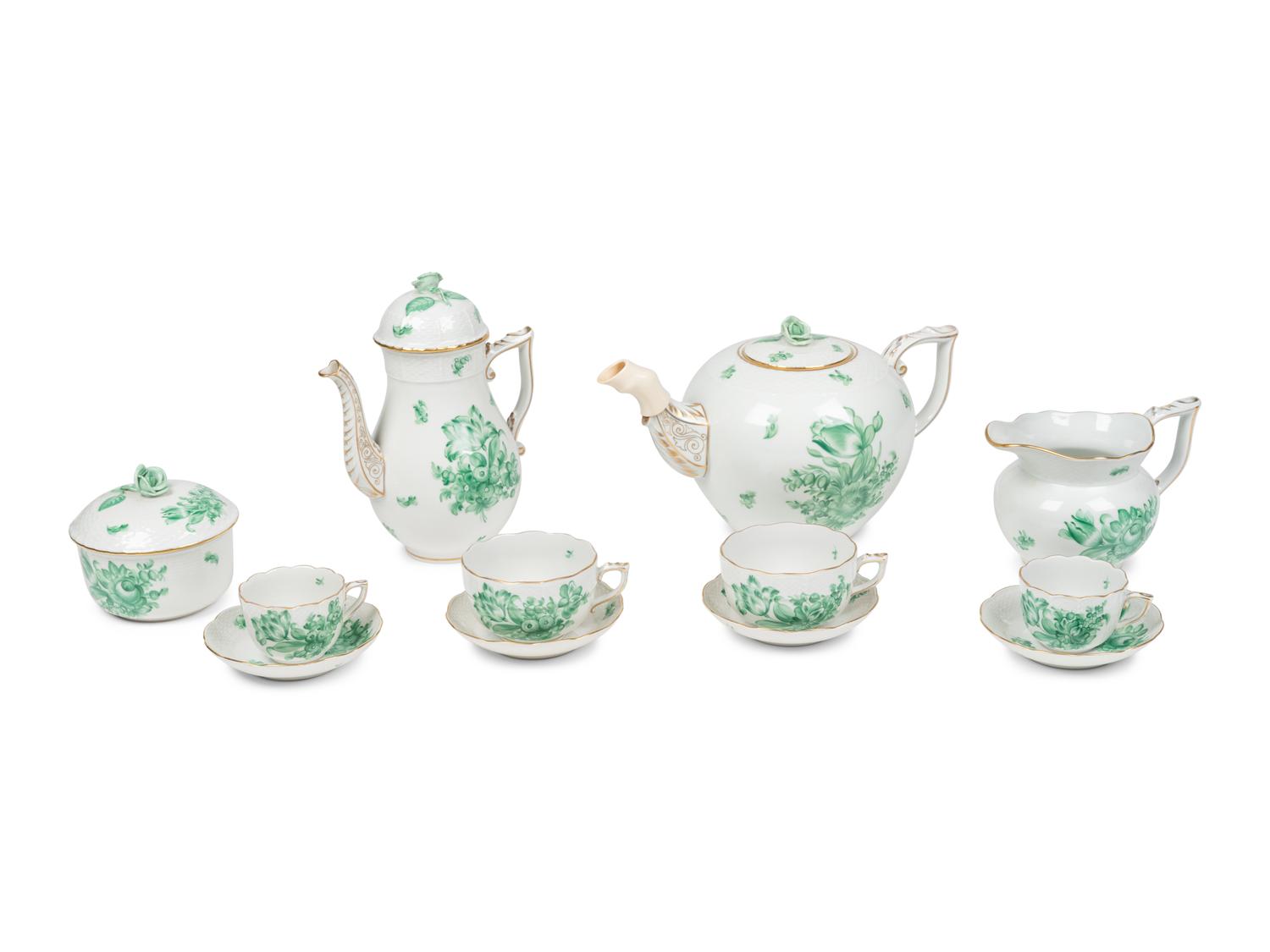 A Herend Chinese Bouquet Porcelain Dinner Service