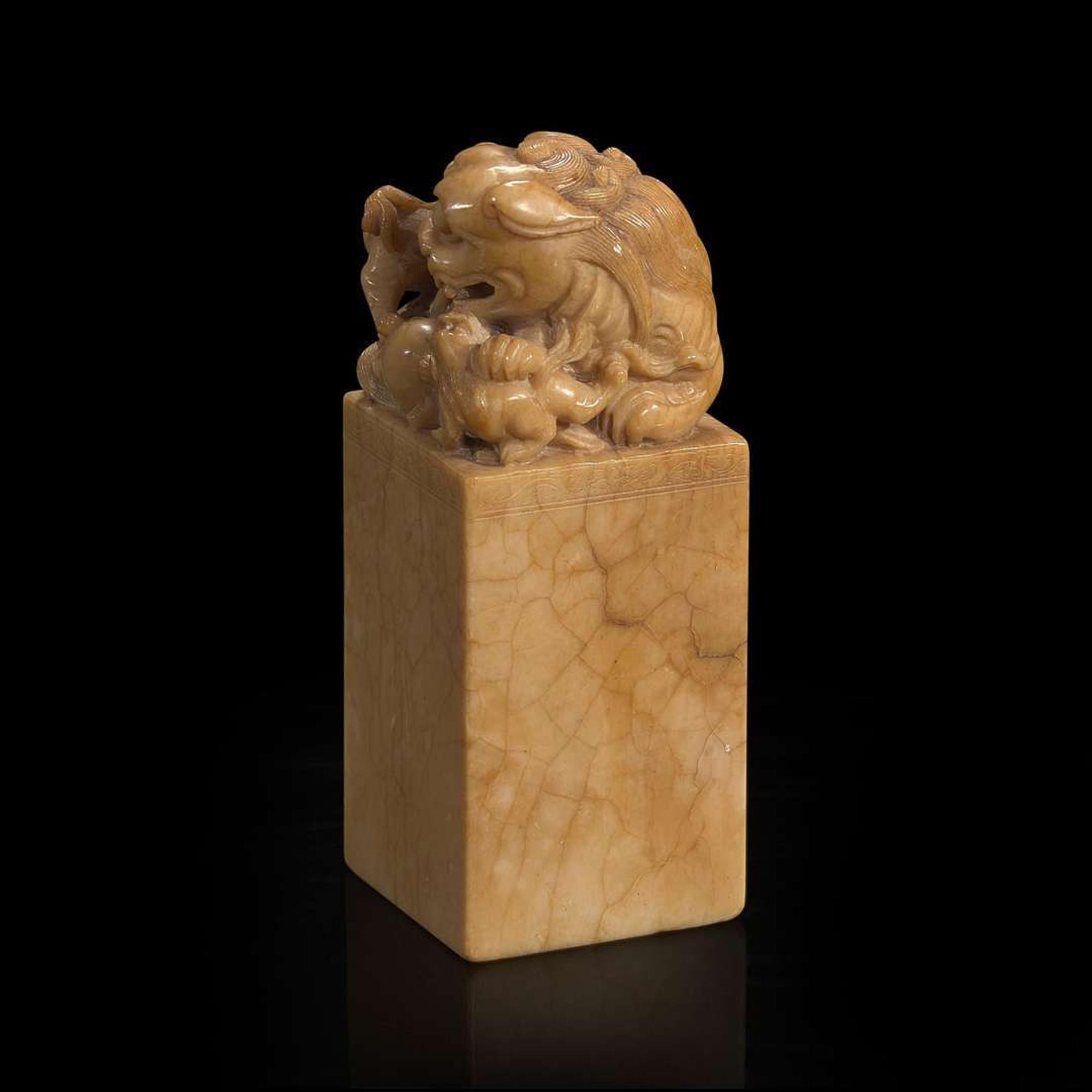 A Chinese carved soapstone seal, the seal carving attributed to Wu Zi 太狮少保寿山石印 或吴咨刻
