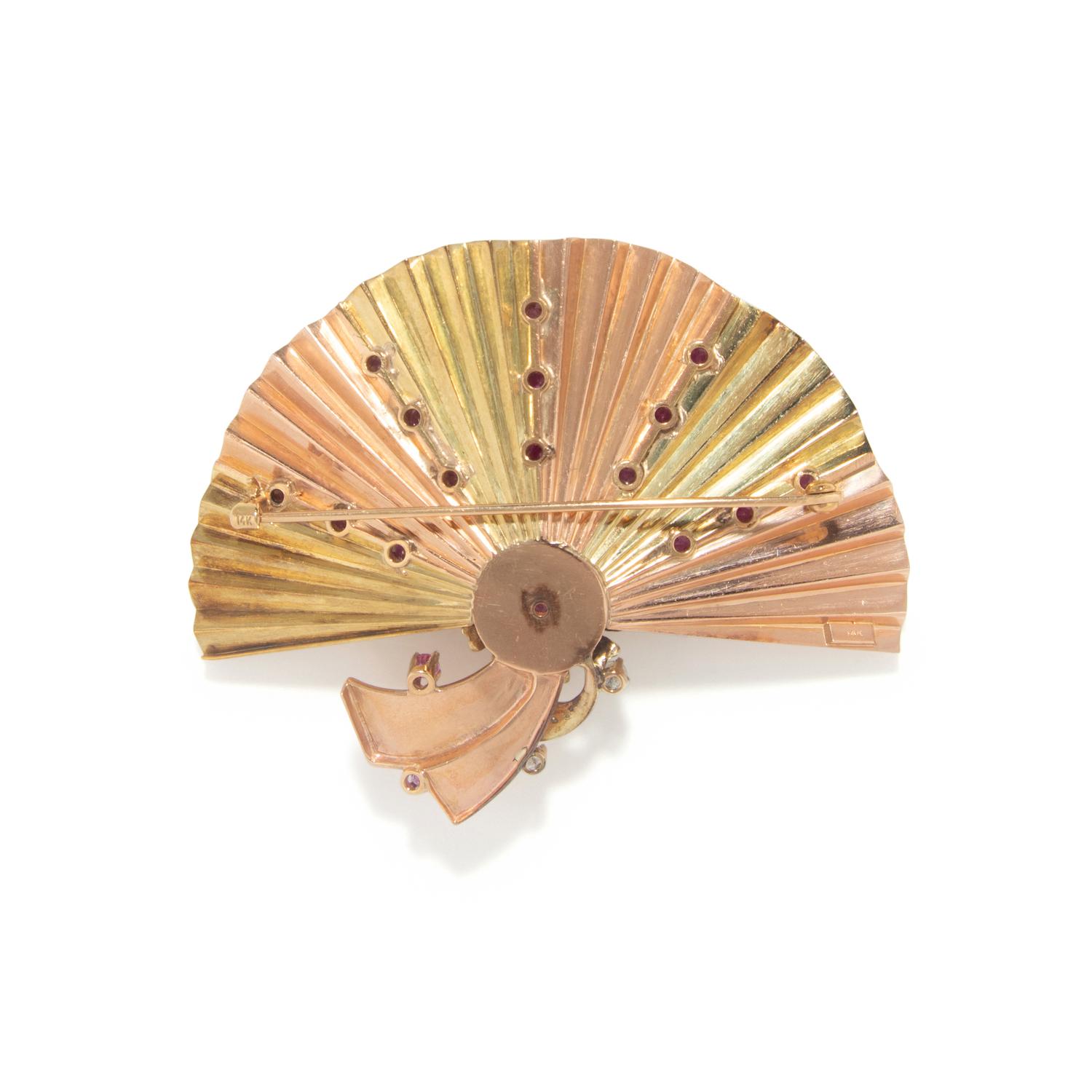 RETRO, TRICOLOR GOLD, RUBY, AND DIAMOND FAN BROOCH