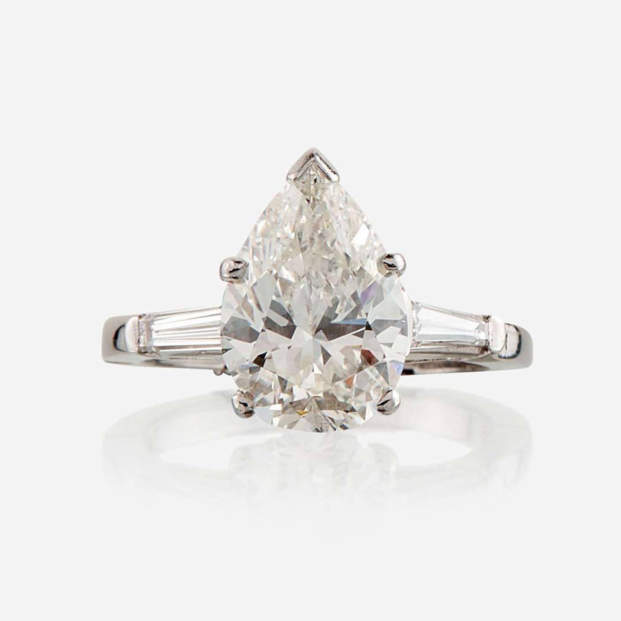 A diamond solitaire
