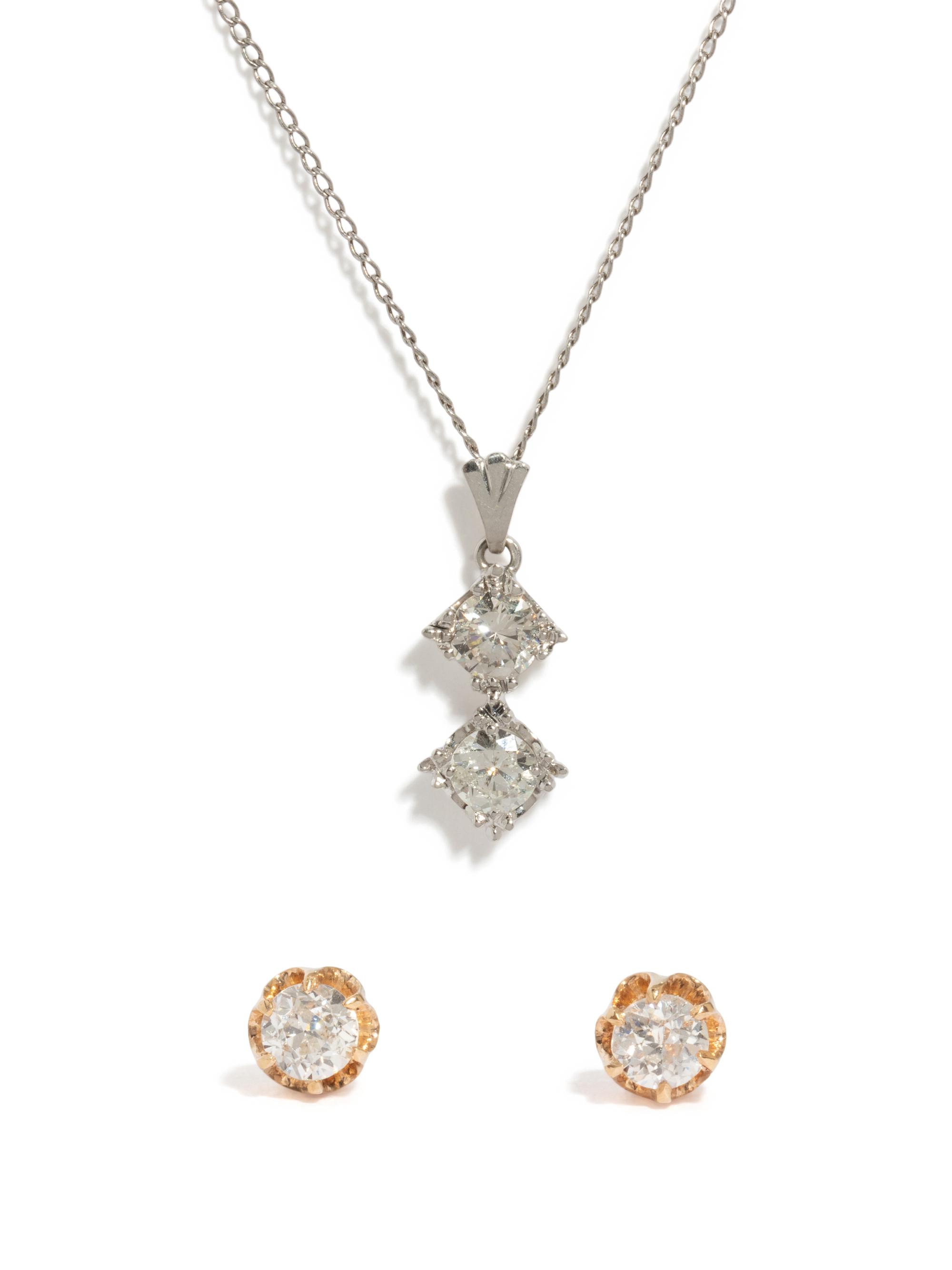 DIAMOND PENDANT NECKLACE AND DIAMOND STUDS