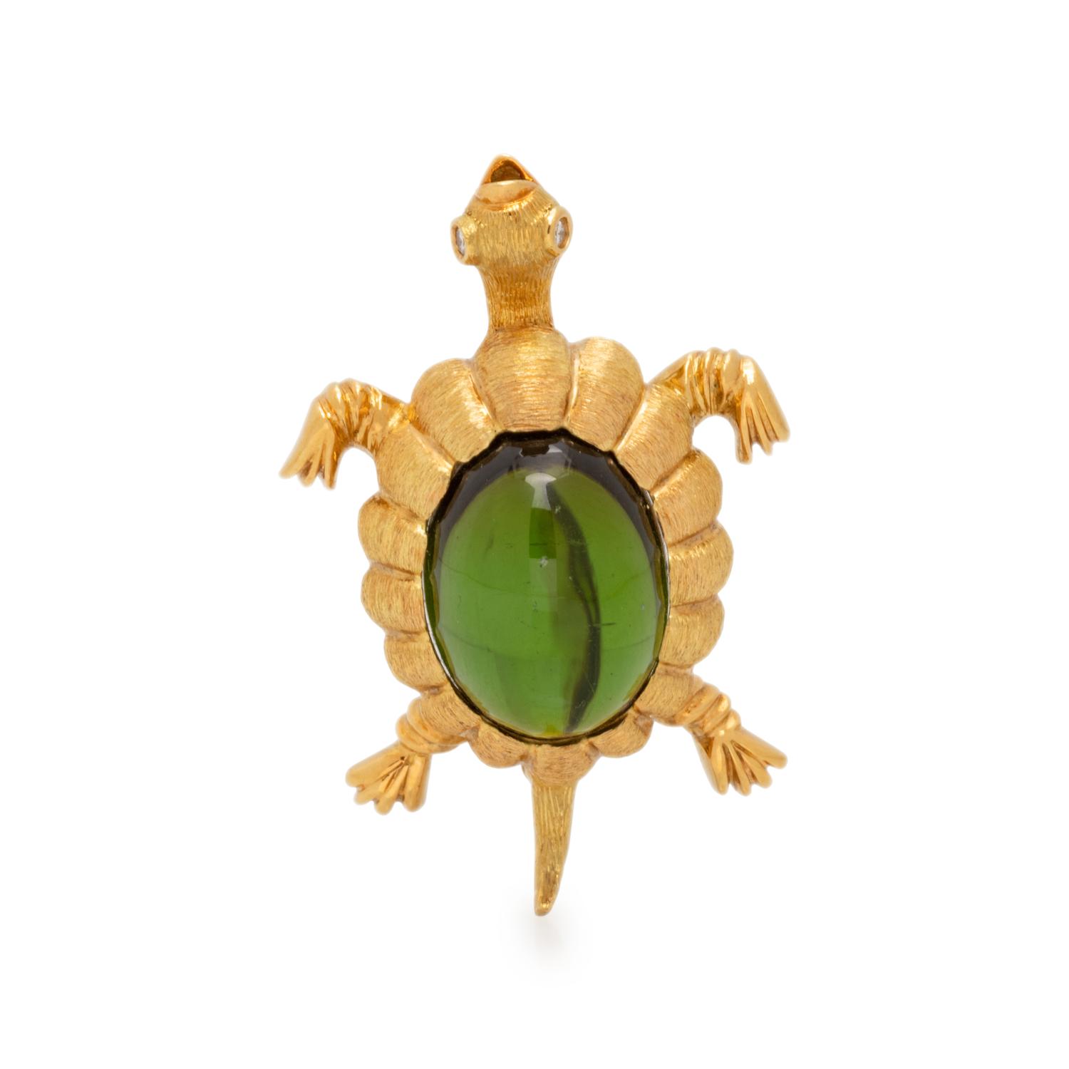 YELLOW GOLD, GREEN TOURMALINE AND DIAMOND TURTLE BROOCH