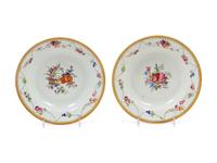 Two Chinese Export Porcelain Bowls