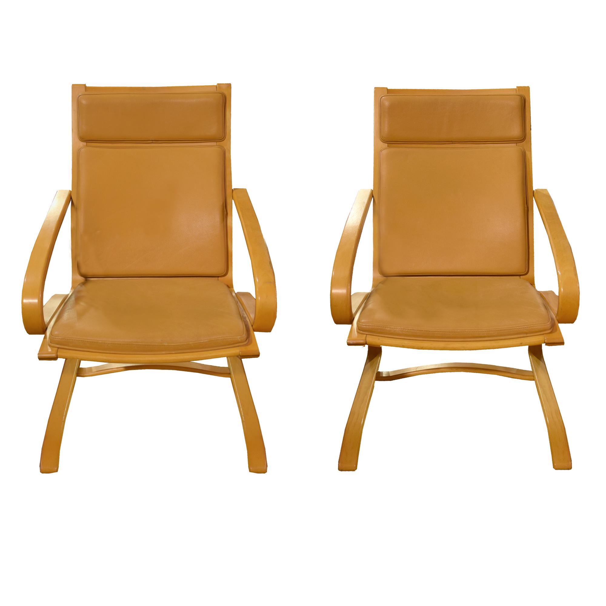 A Pair of Bentwood Mid-Century Chairs 23.5" W x 27" D x 35" H, seat height 15" — Italy, Mid-20th Century