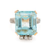 AQUAMARINE AND DIAMOND RING