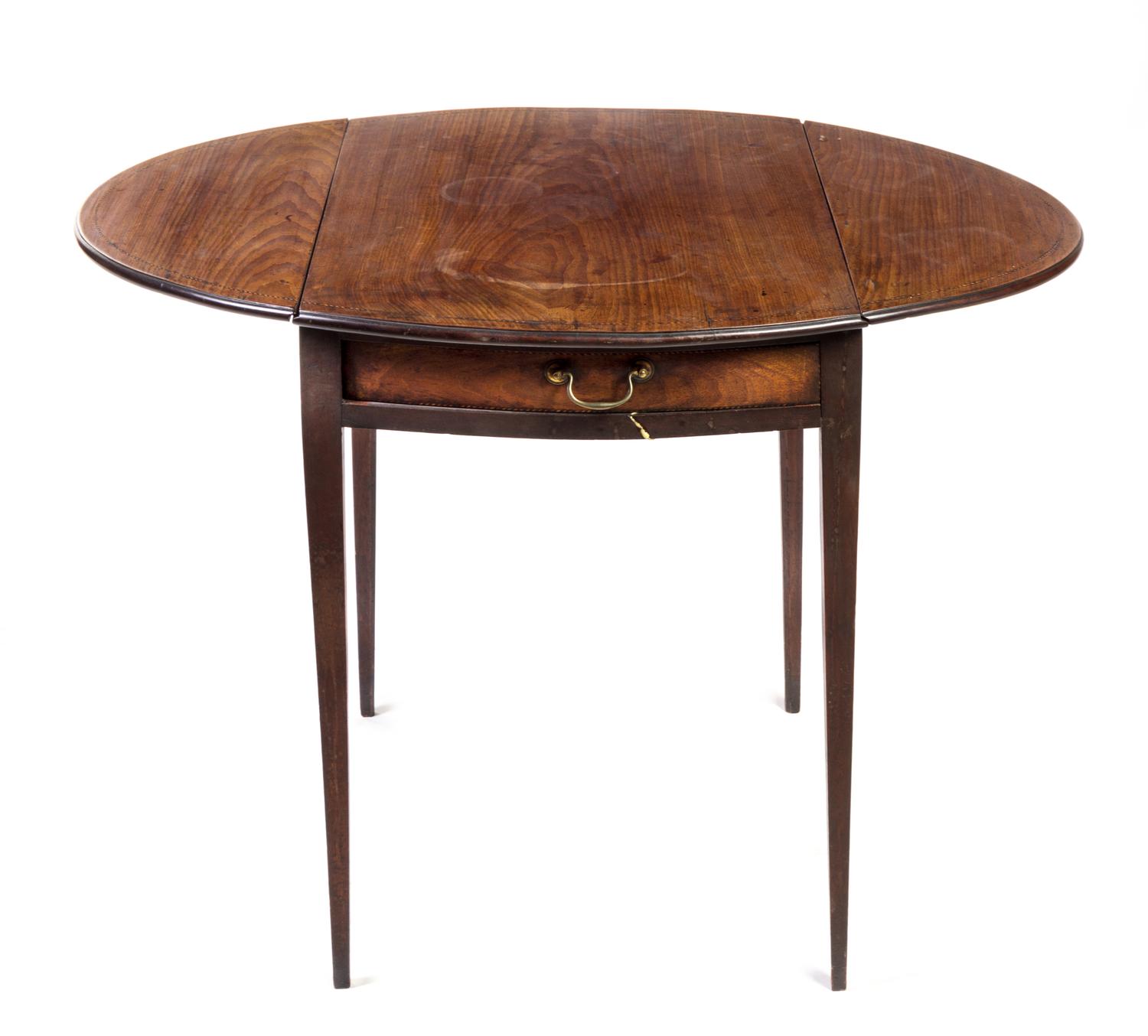 A Georgian Style Mahogany Pembroke Table Height 27 1/2 x width 28 5/8 inches. — EARLY 20TH CENTURY