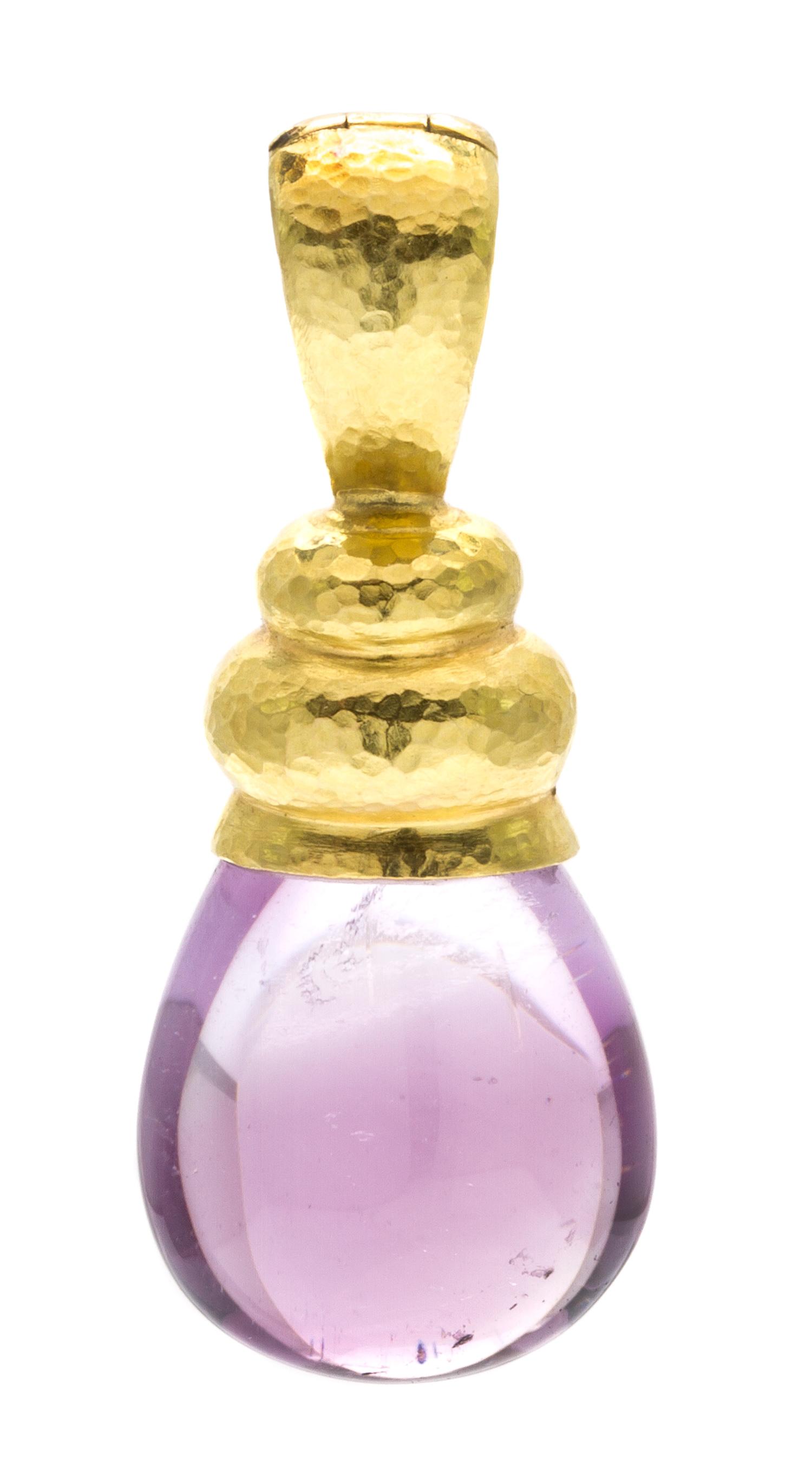 A 19 Karat Yellow Gold and Amethyst Pendant, Elizabeth Locke, 8.30 dwts.