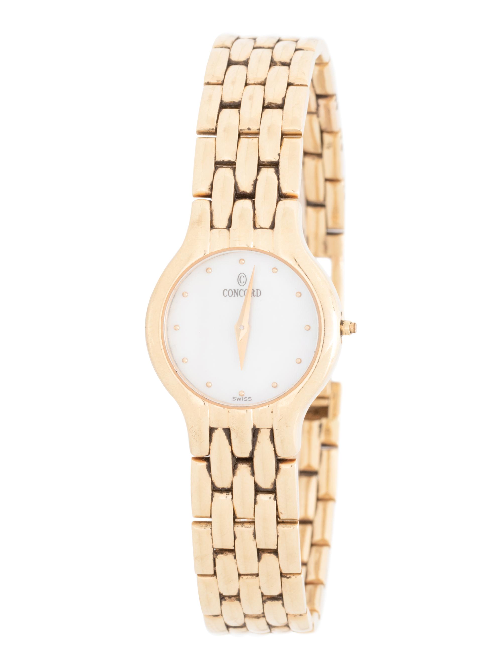 CONCORD, 14K YELLOW GOLD AND MOTHER-OF-PEARL WRISTWATCH