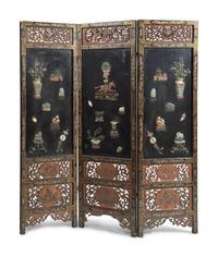 Three Chinese Jade, Hardstone, and Cloisonne-Embellished Screen Panels, 20th Century — 黑漆地嵌寳博古圖屏風三扇