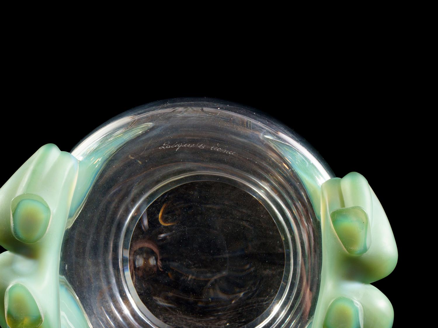 A Lalique Antinea Vase