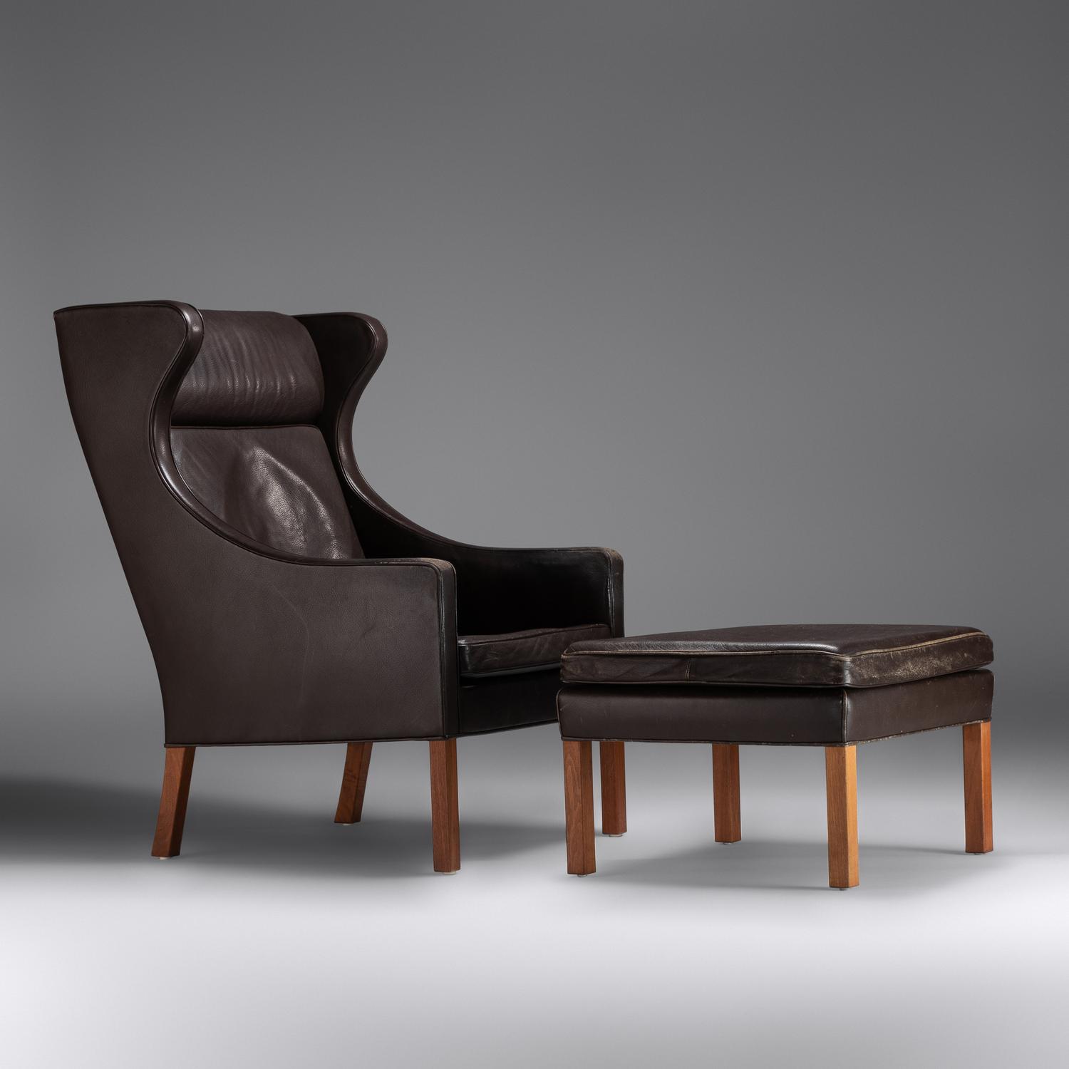 Lounge Chair and Ottoman, model 2204 Fredericia, Denmark