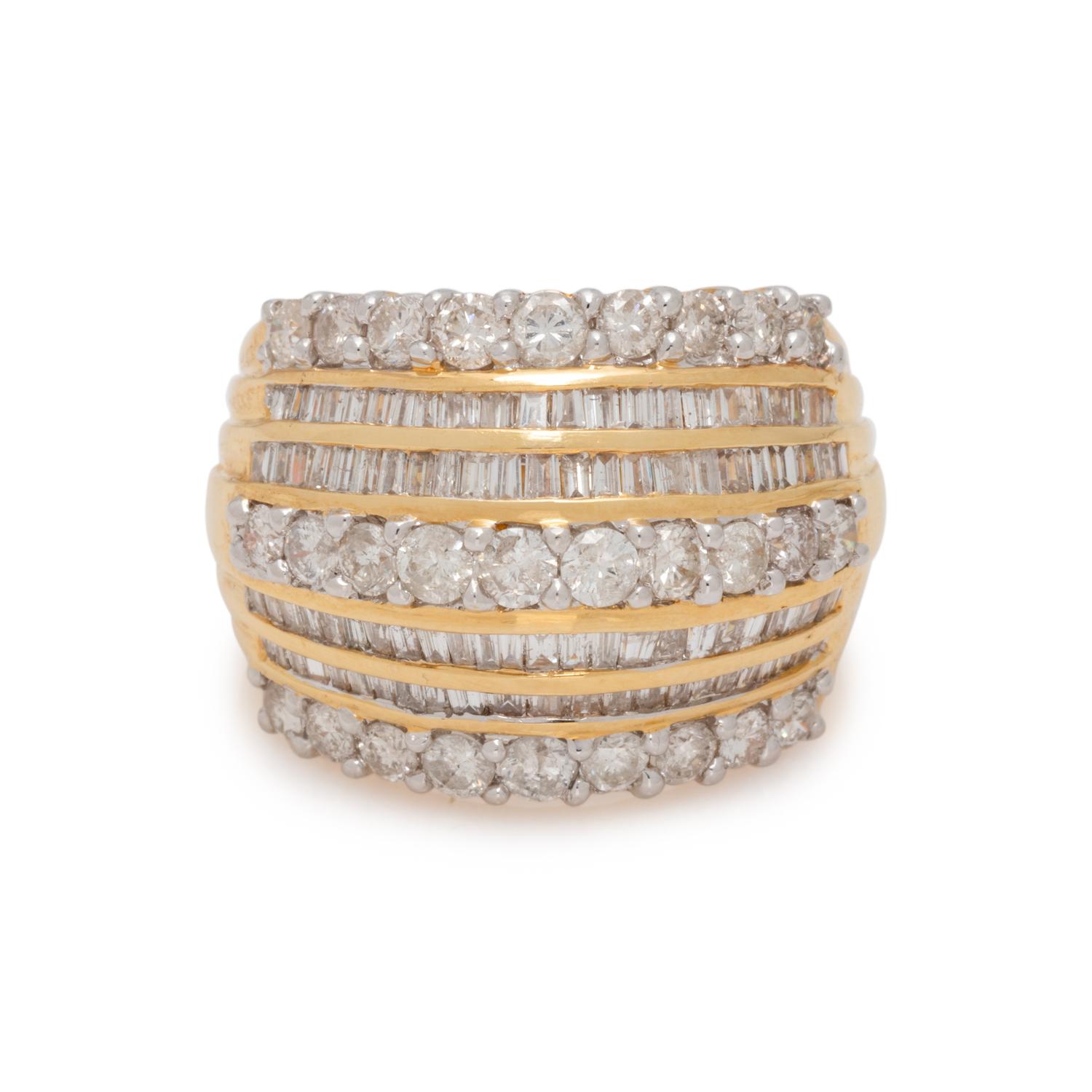 YELLOW GOLD AND DIAMOND RING